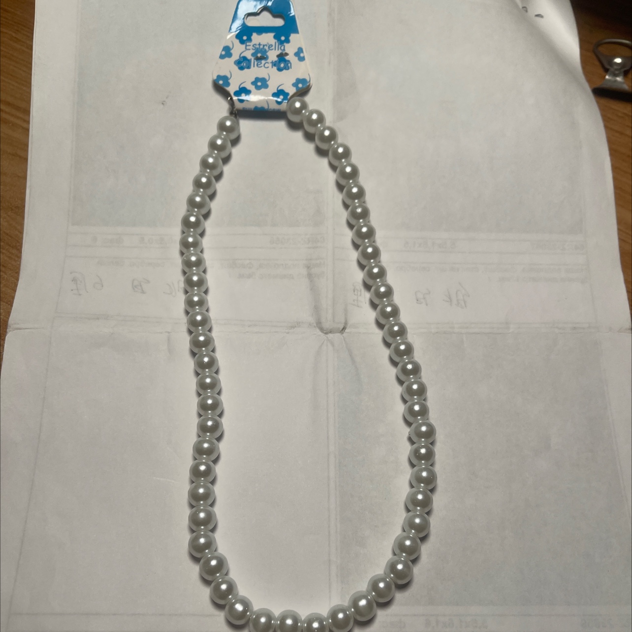 Pearl necklace, pearl jewelry, exquisite ladies' jewelry, simple, fashionable and elegant style, commuting style necklace, simple and versatile pearl necklace, imitation pearl necklace Application Scenario