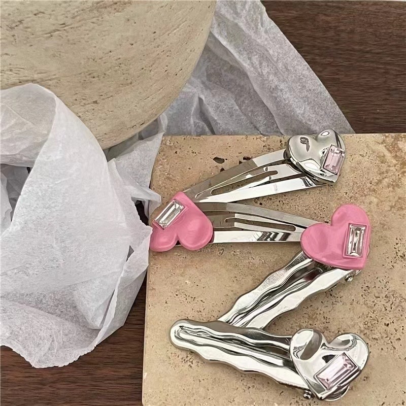 Creative accessories, unique design, hair clips, hair accessories, gripper clips, hair care ornaments, simple and fashionable, stable and durable, do not damage hair quality details Picture