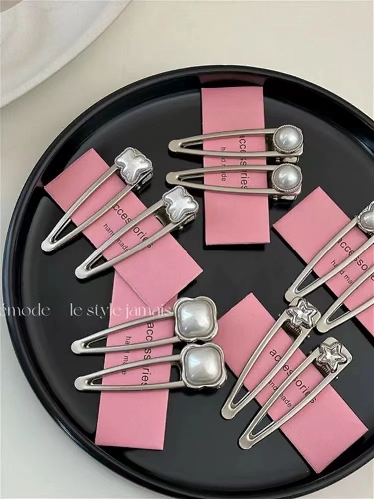 Creative accessories, unique design, hair clips, hair accessories, gripper clips, hair care ornaments, simple and fashionable, stable and durable, do not damage hair quality Specification image