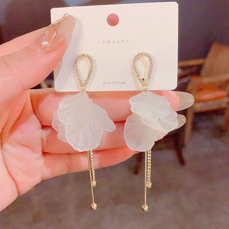 珍珠耳环耳钉 高档女士饰品 精致耳饰 时尚潮流配饰 美丽耳环礼物装饰品详情图5