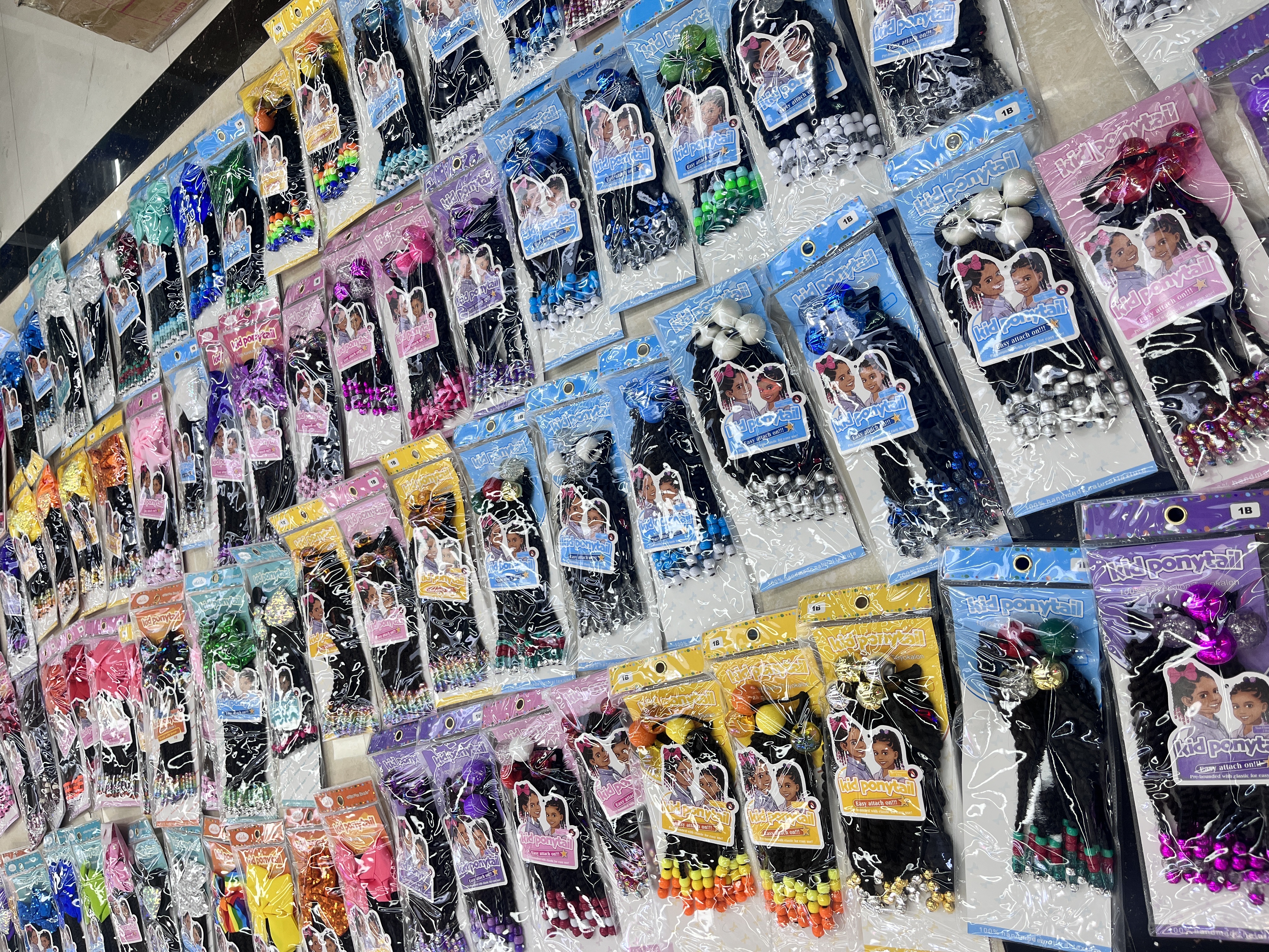 Children's ponytail purple and black synthetic fiber wigs for men and women details Picture