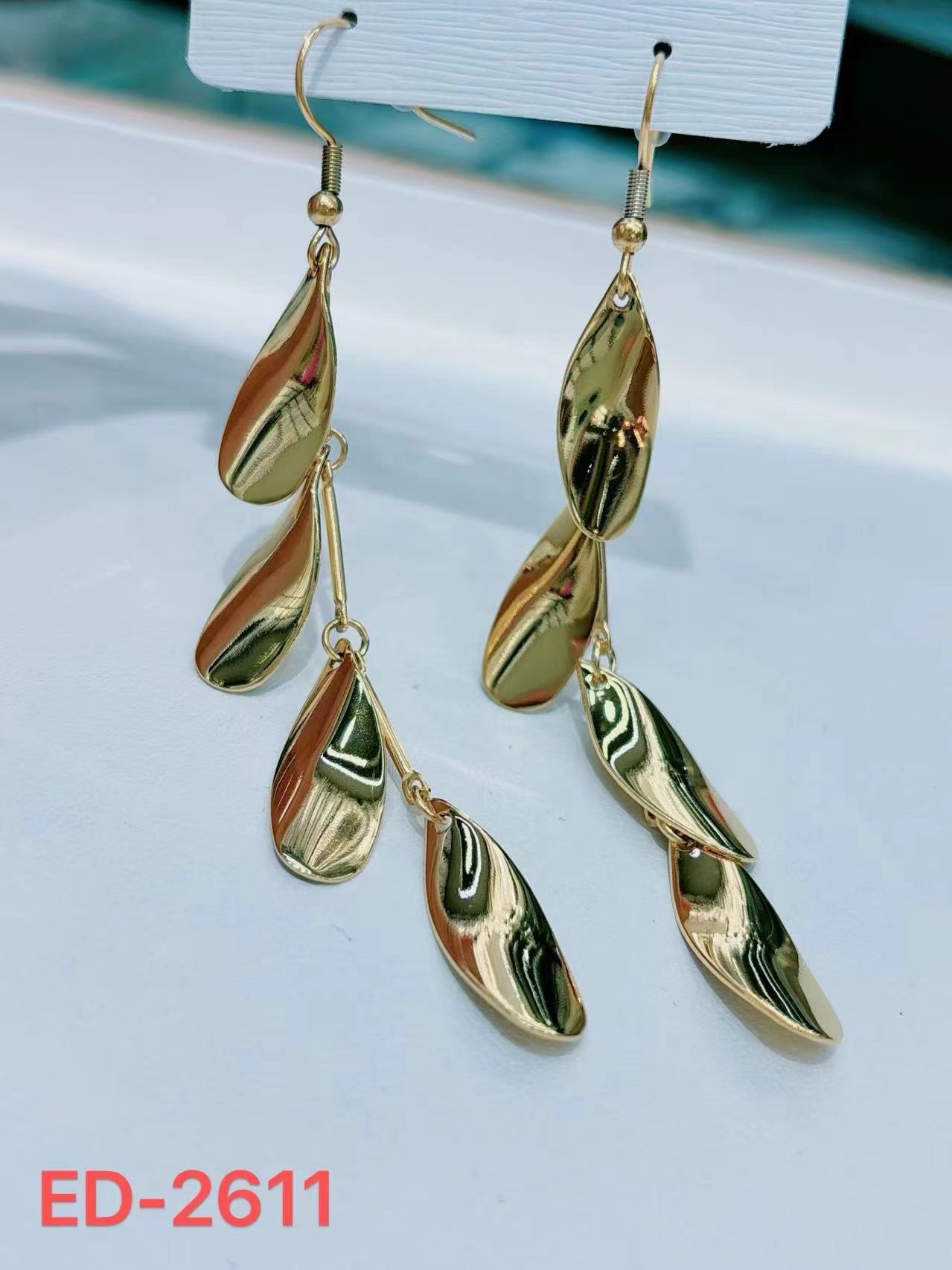 Titanium steel earrings and earrings