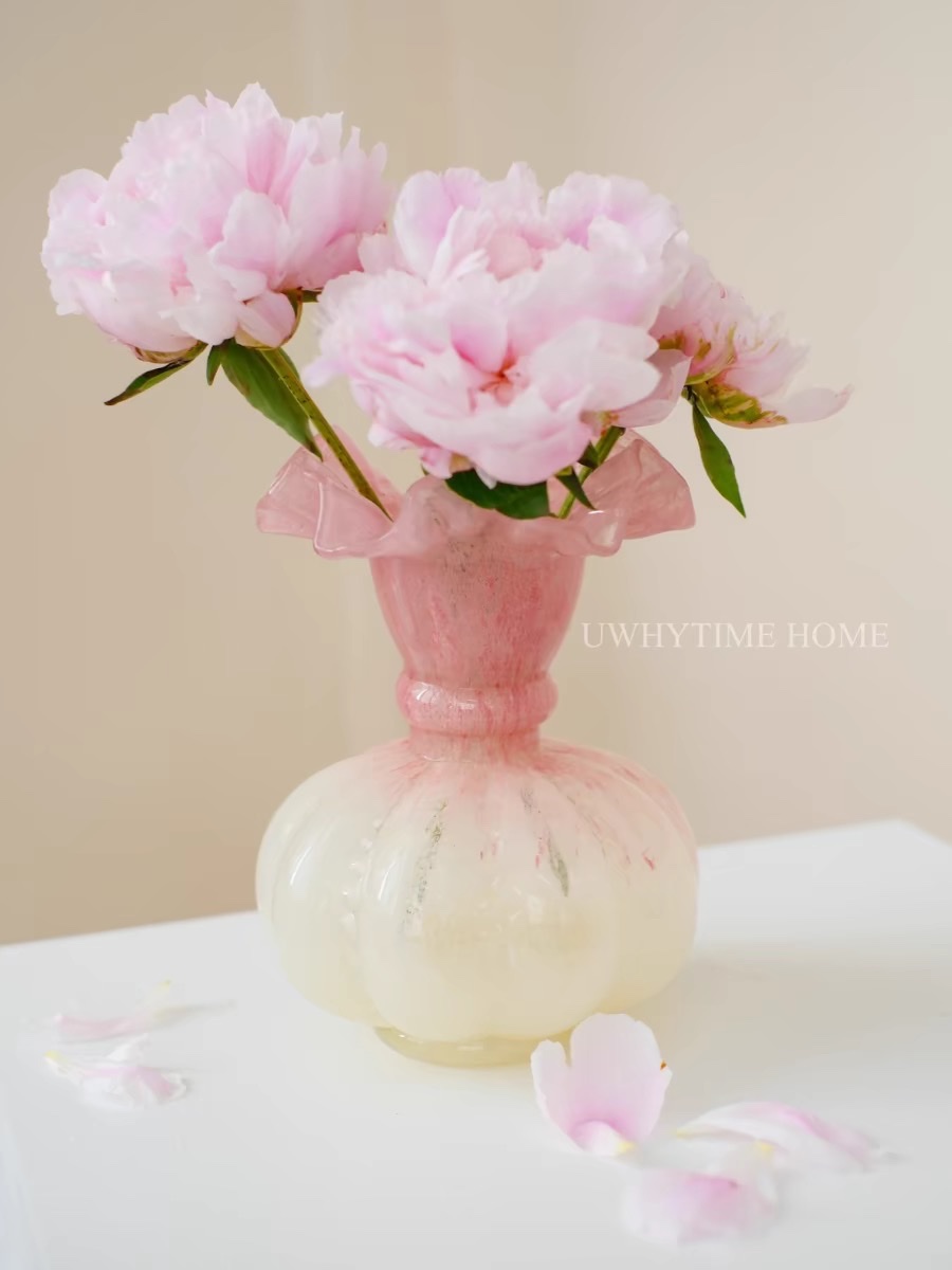 French elegant art decorative items, simple and modern home furnishings, flower art bottles, decorative flower vases, vases, French vases Application Scenario