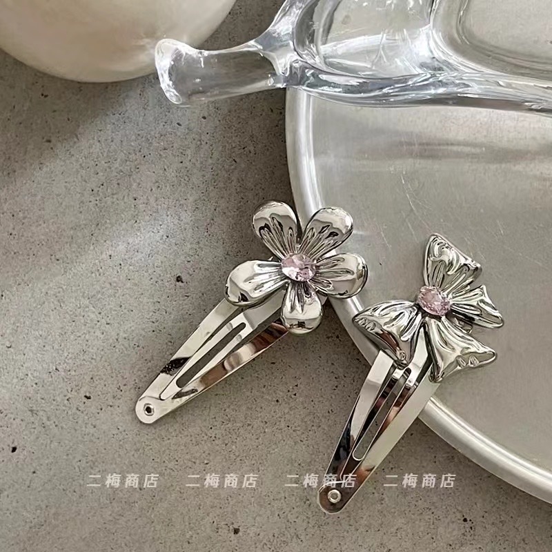 Creative accessories, ladies' fashionable hair clips, hairpin clips, hair clips, exquisite hair accessories, simple, elegant and stylish hair clips, hair clips, hair clips Application Scenario