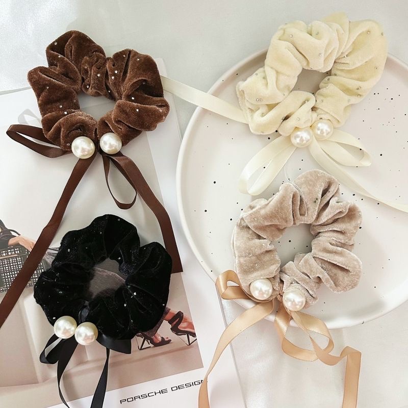 爆款珍珠丝绒大肠发圈高级感蝴蝶结发饰气质少女小香风扎马尾头绳细节图