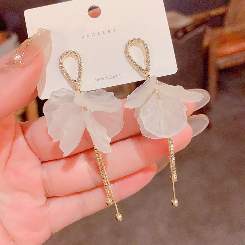 珍珠耳环耳钉 高档女士饰品 精致耳饰 时尚潮流配饰 美丽耳环礼物装饰品详情图3