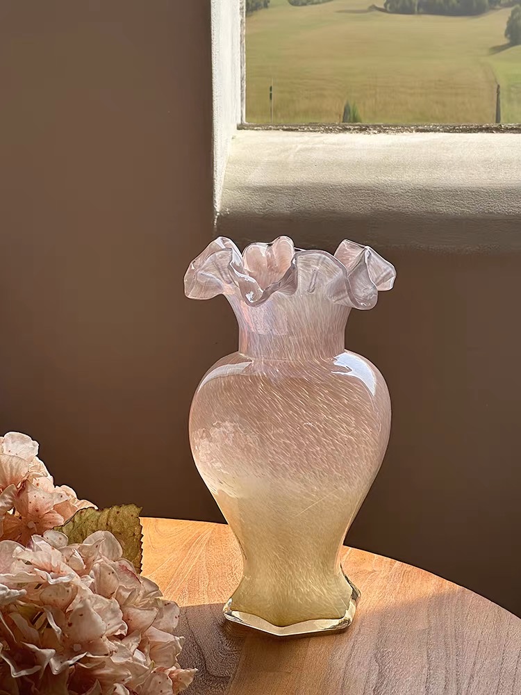 Pink Fenton glass vase, vintage mermaid Girl glass flower vase, flower arrangement, water cultivation decoration, French romantic Ins-style vase, glass vase details Picture