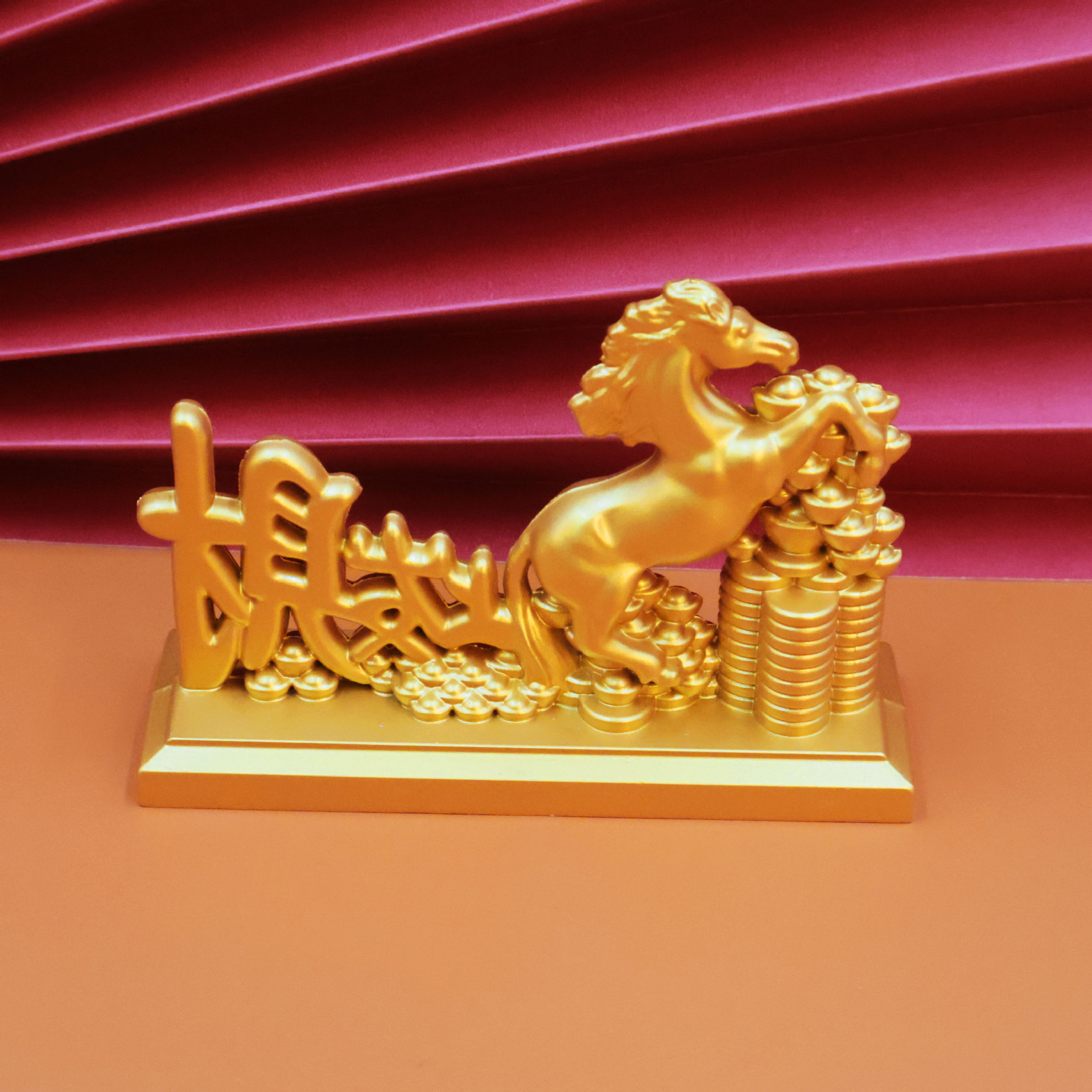 New horse figurine, horse treading on gold ingots to get rich immediately, horse-drawn gold ingots, horse-drawn carts to attract wealth, office opening gifts detail image 4