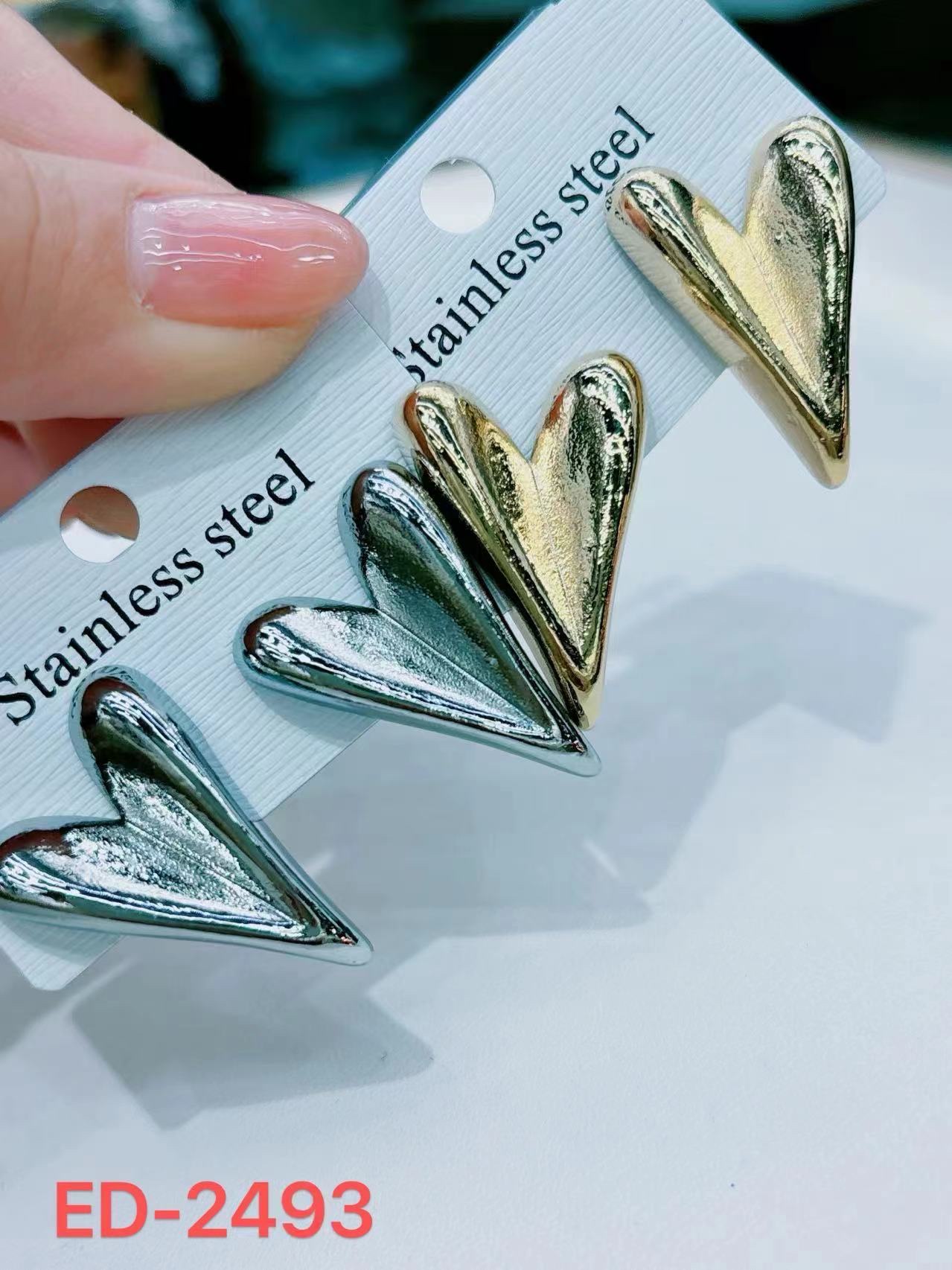 Earrings and accessories