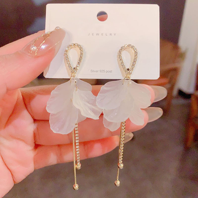 珍珠耳环耳钉 高档女士饰品 精致耳饰 时尚潮流配饰 美丽耳环礼物装饰品