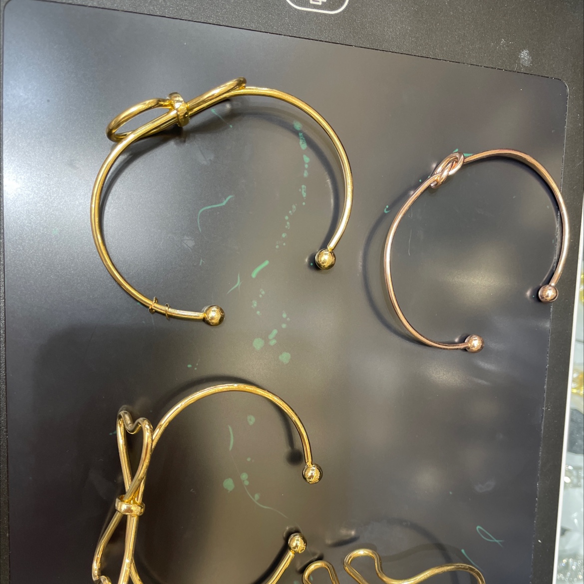 Colorful rope woven bracelets, jewelry and accessories, fashionable, individual and trendy accessories, hand-woven bracelets, exquisite gifts