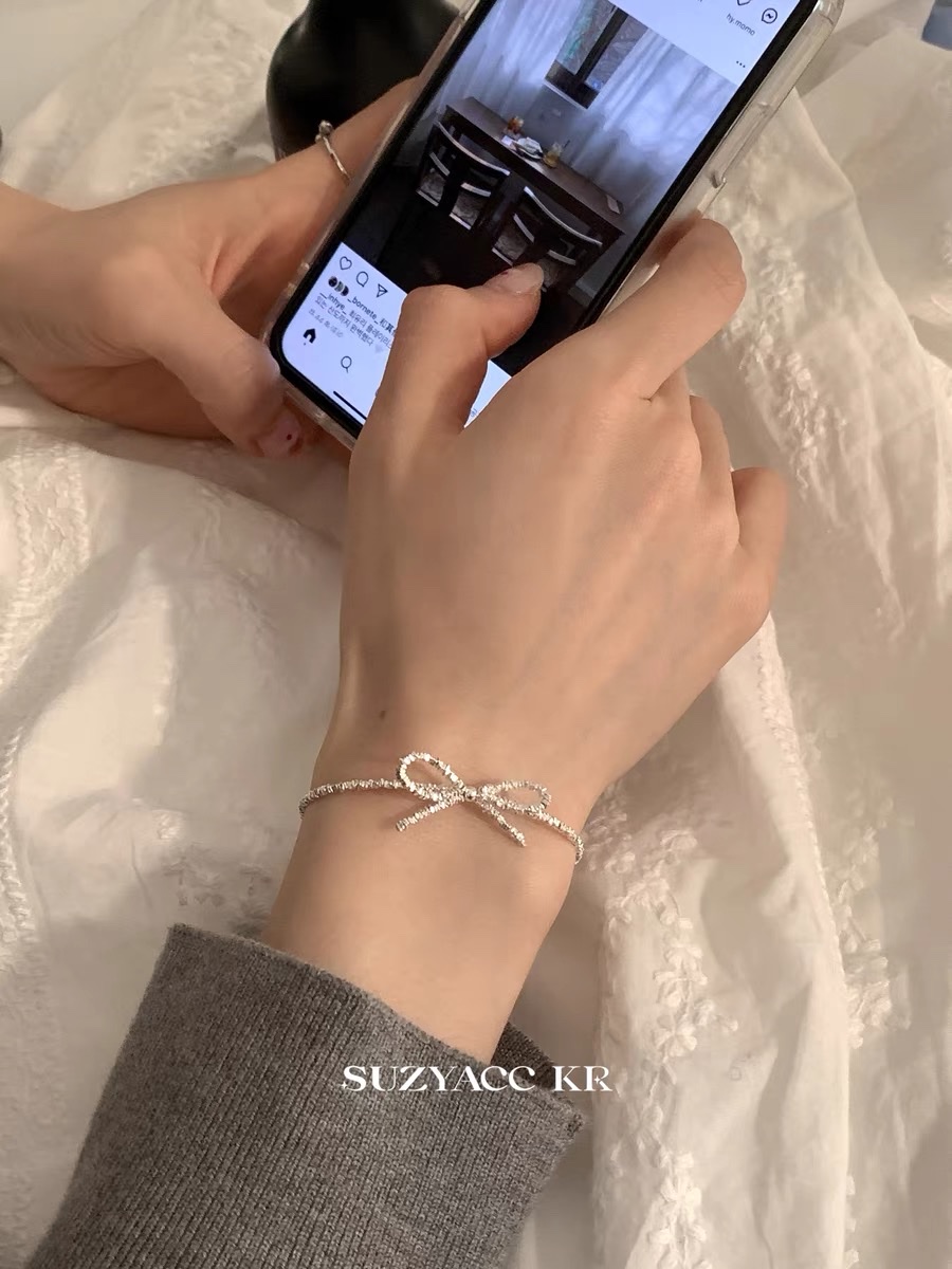 纯银碎银几两手链轻奢闺蜜手镯小众设计碎银子女手饰手链产品图