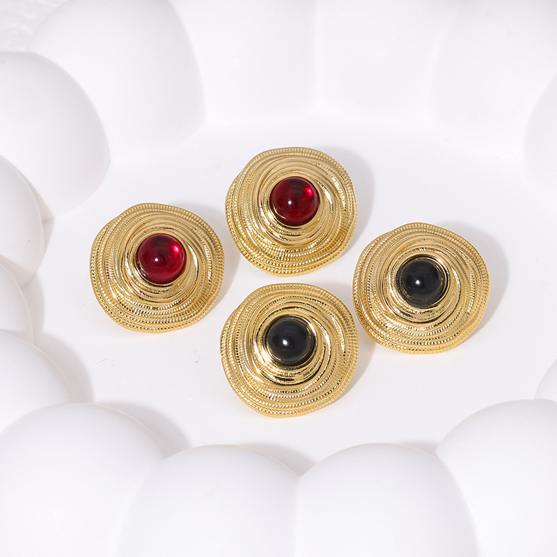 Europa y américa INS simple temperamento acero inoxidable aretes chapado en oro 18K no se desvanece retro luz lujo alto sentido de titanio acero aretes ornamentos orejillos pendientes detail image 5