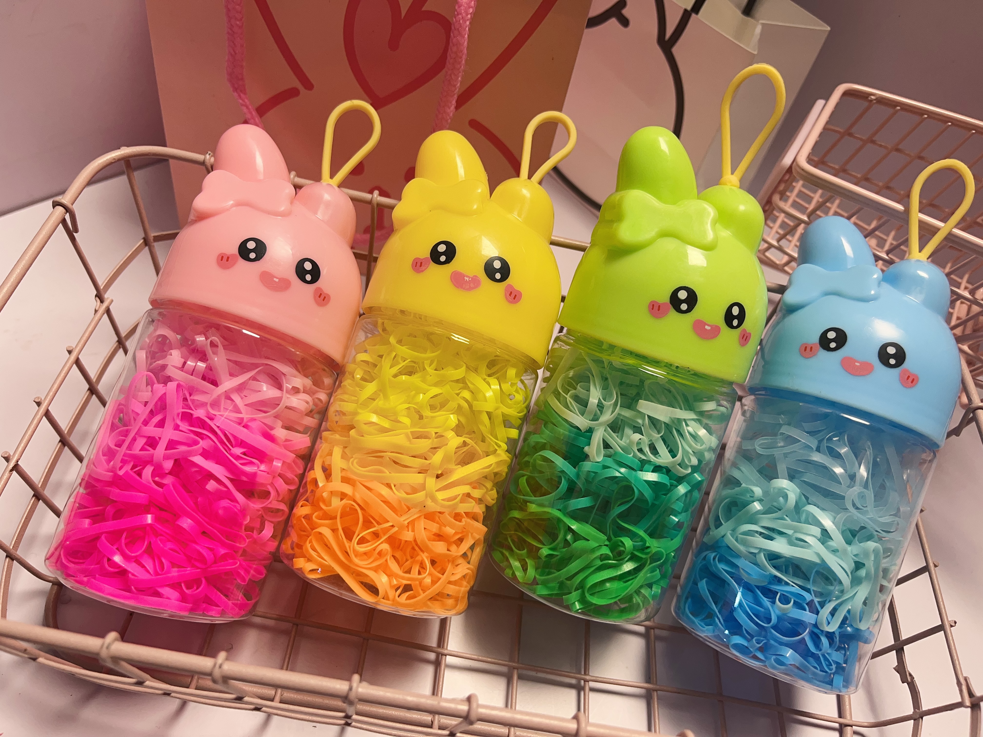 Transparent rubber band small hair band, long-lasting elasticity, no damage to hair, no marks. Rubber band, a hair binding wonder. Rubber band, small hair band