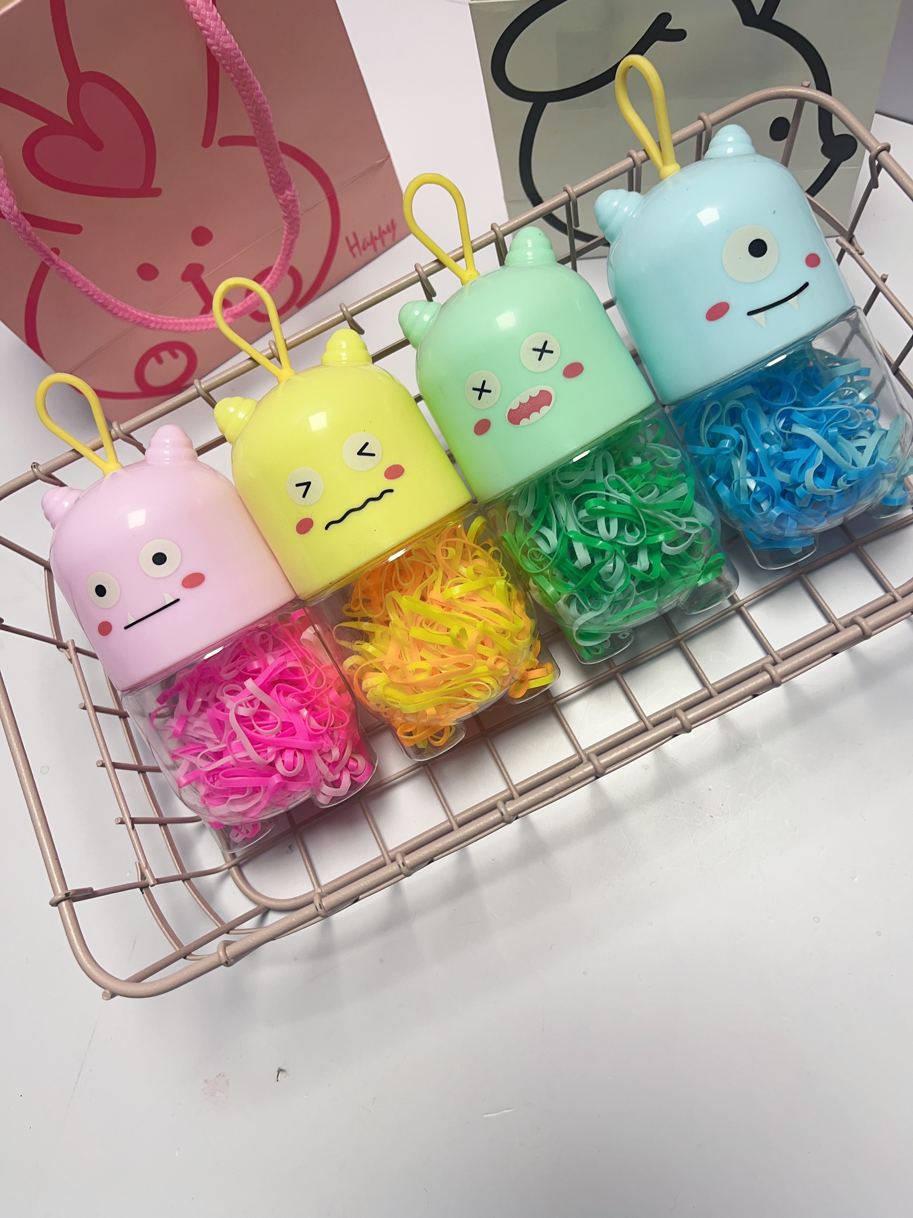 Transparent rubber band small hair band, long-lasting elasticity, no damage to hair, no marks. Rubber band, a hair binding wonder. Rubber band, small hair band Specification image