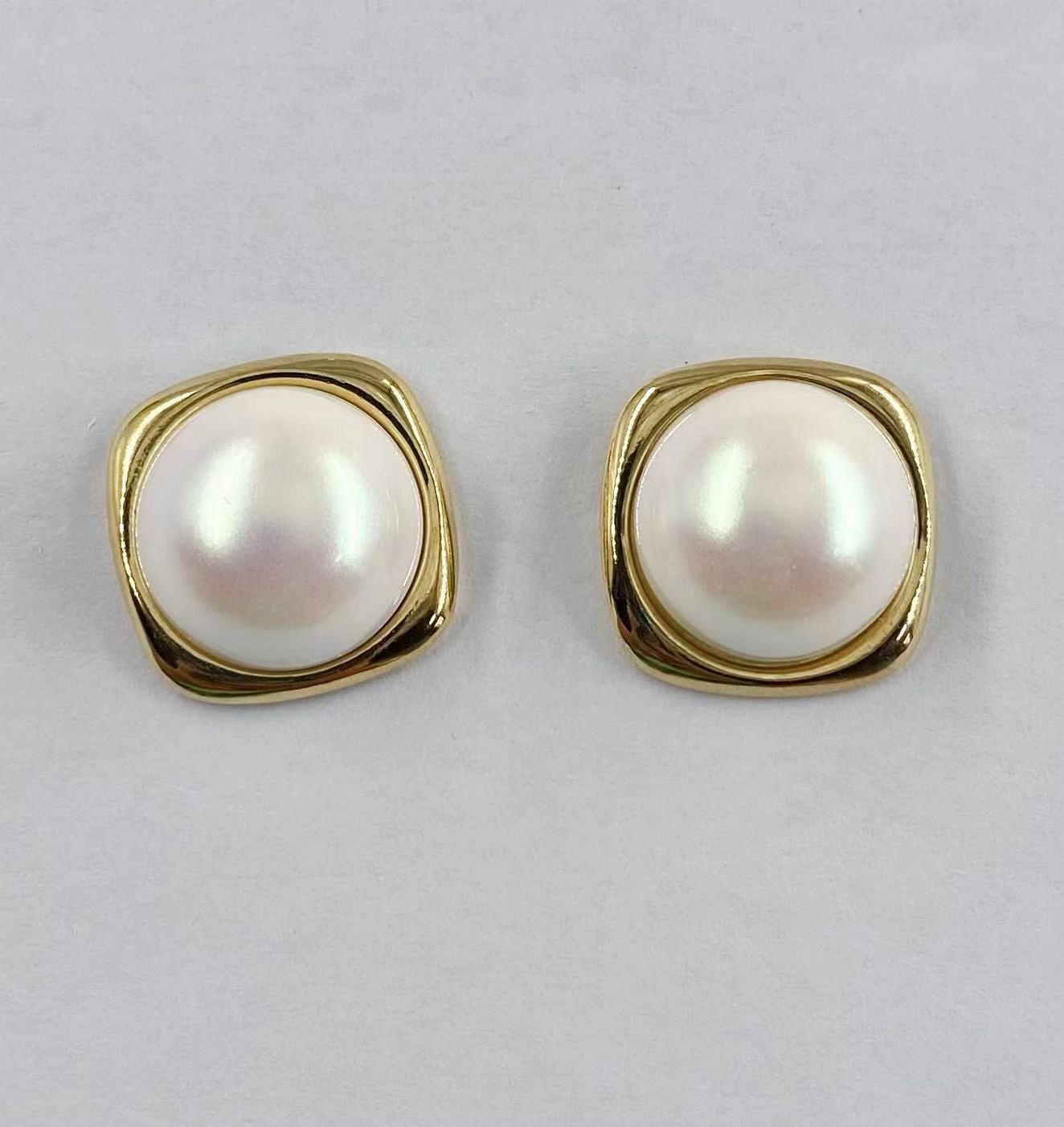 Pearl earrings