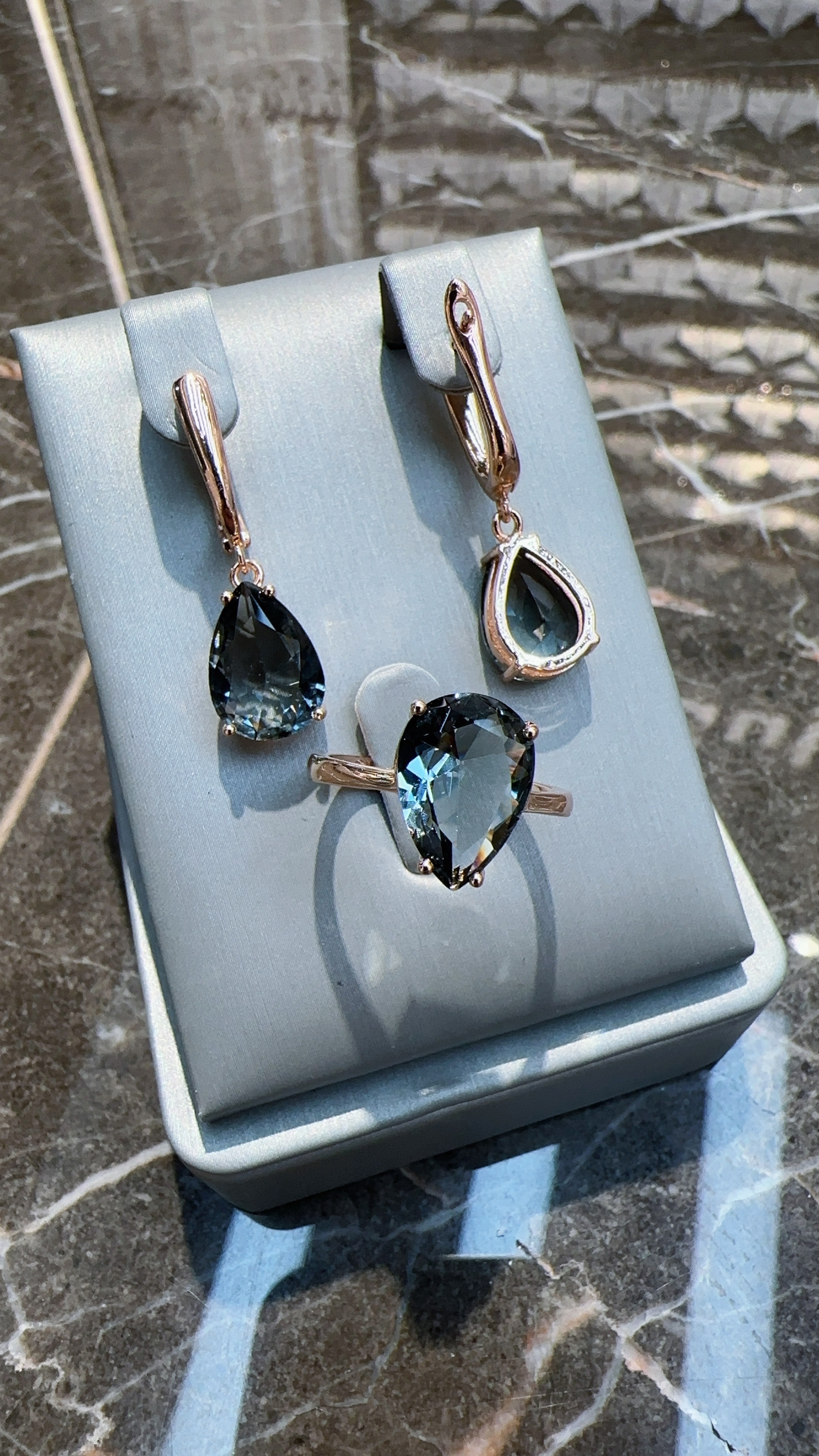 珠宝首饰实物图