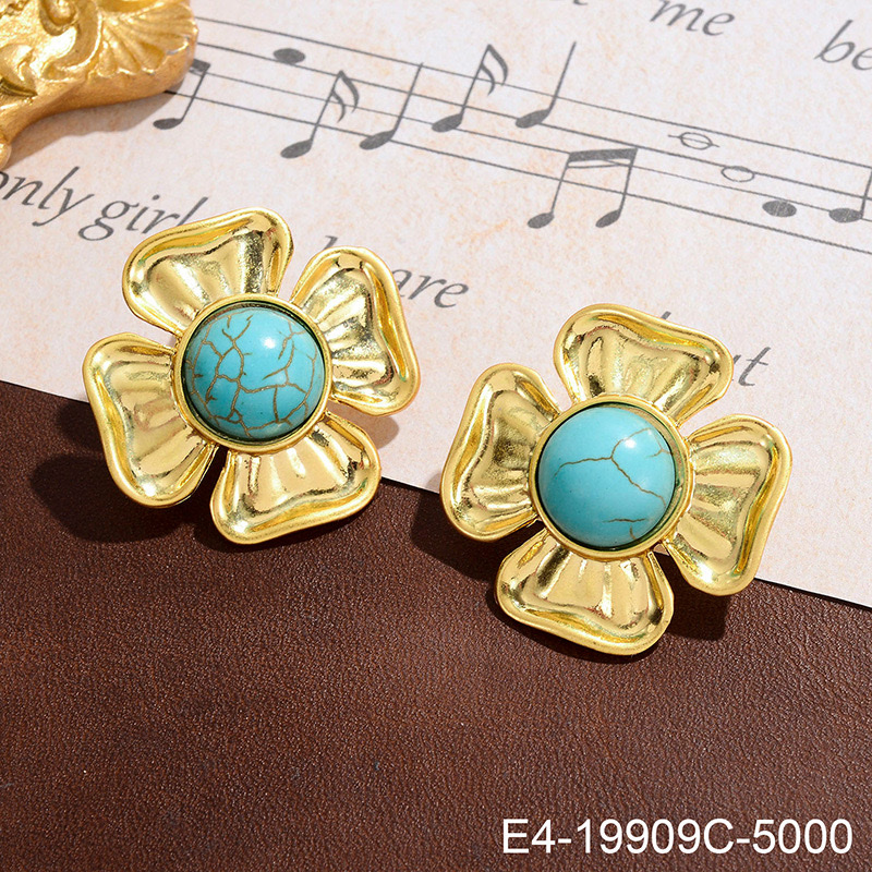 Turquoise earrings, French retro silver needle earrings, niche style, vintage flower stud earrings, exquisite, fashionable and high-end accessory earrings detail image 5