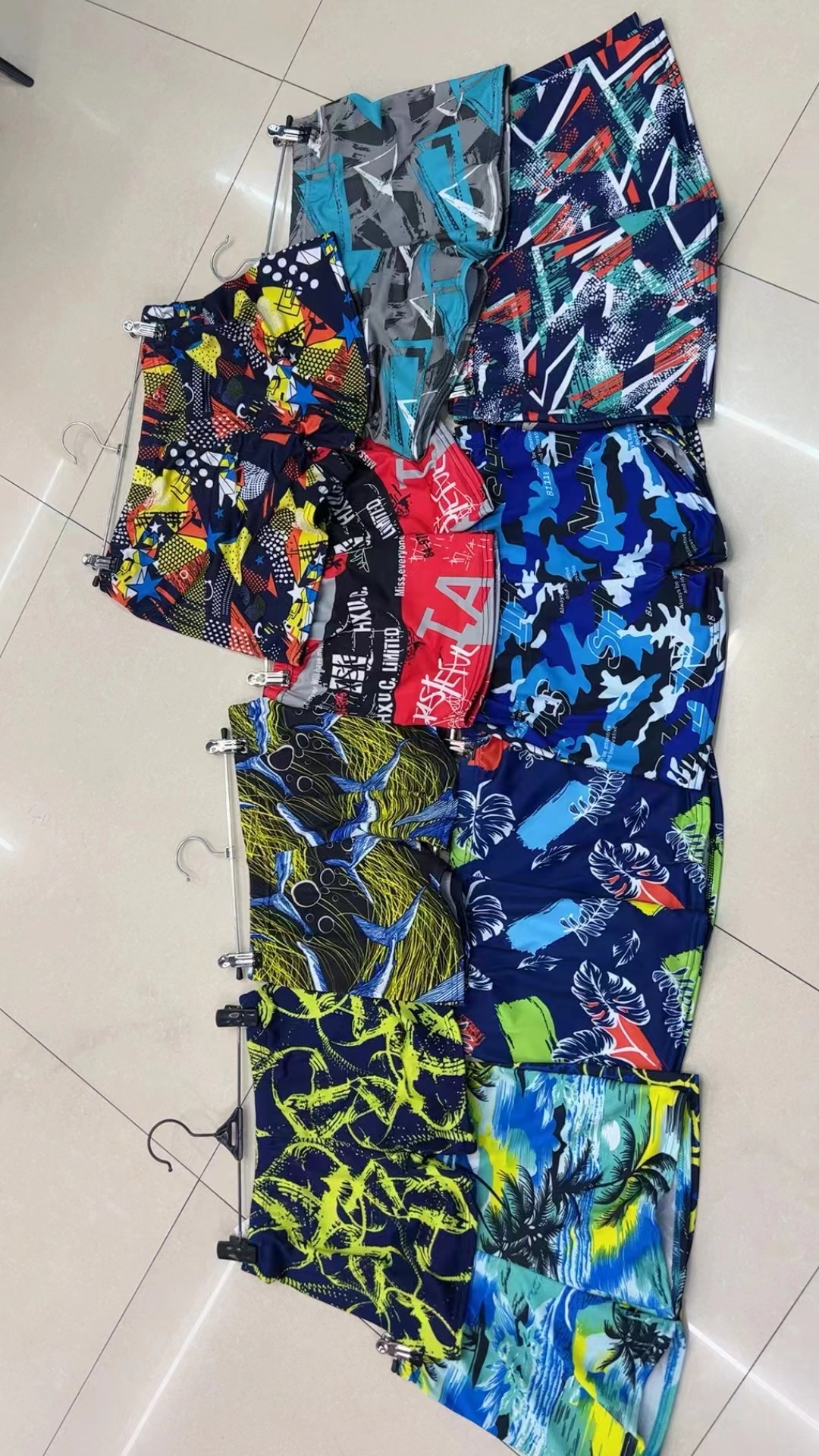 成人泳裤泳装男