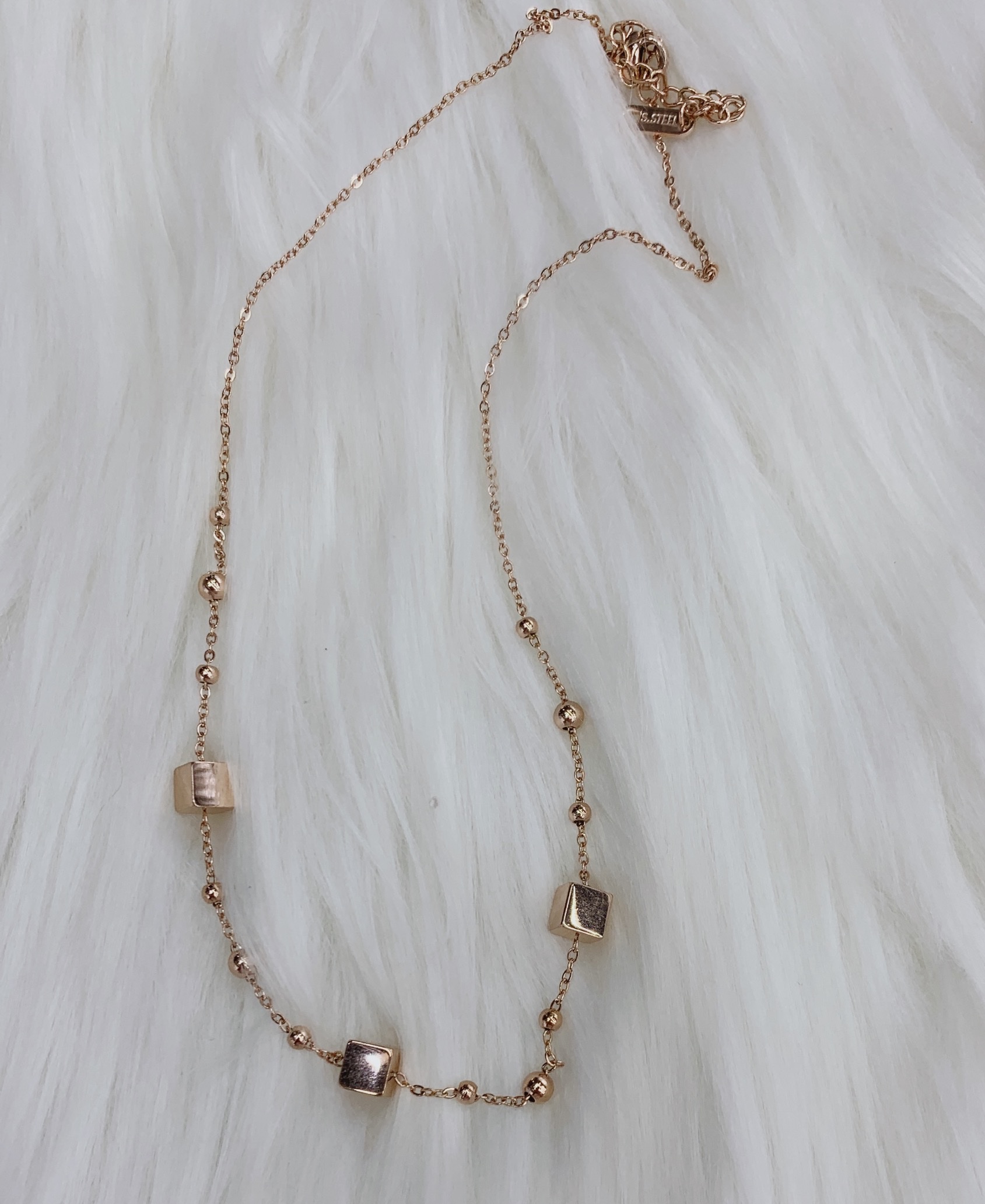 Fashionable beaded chain small square necklace set Item Picture