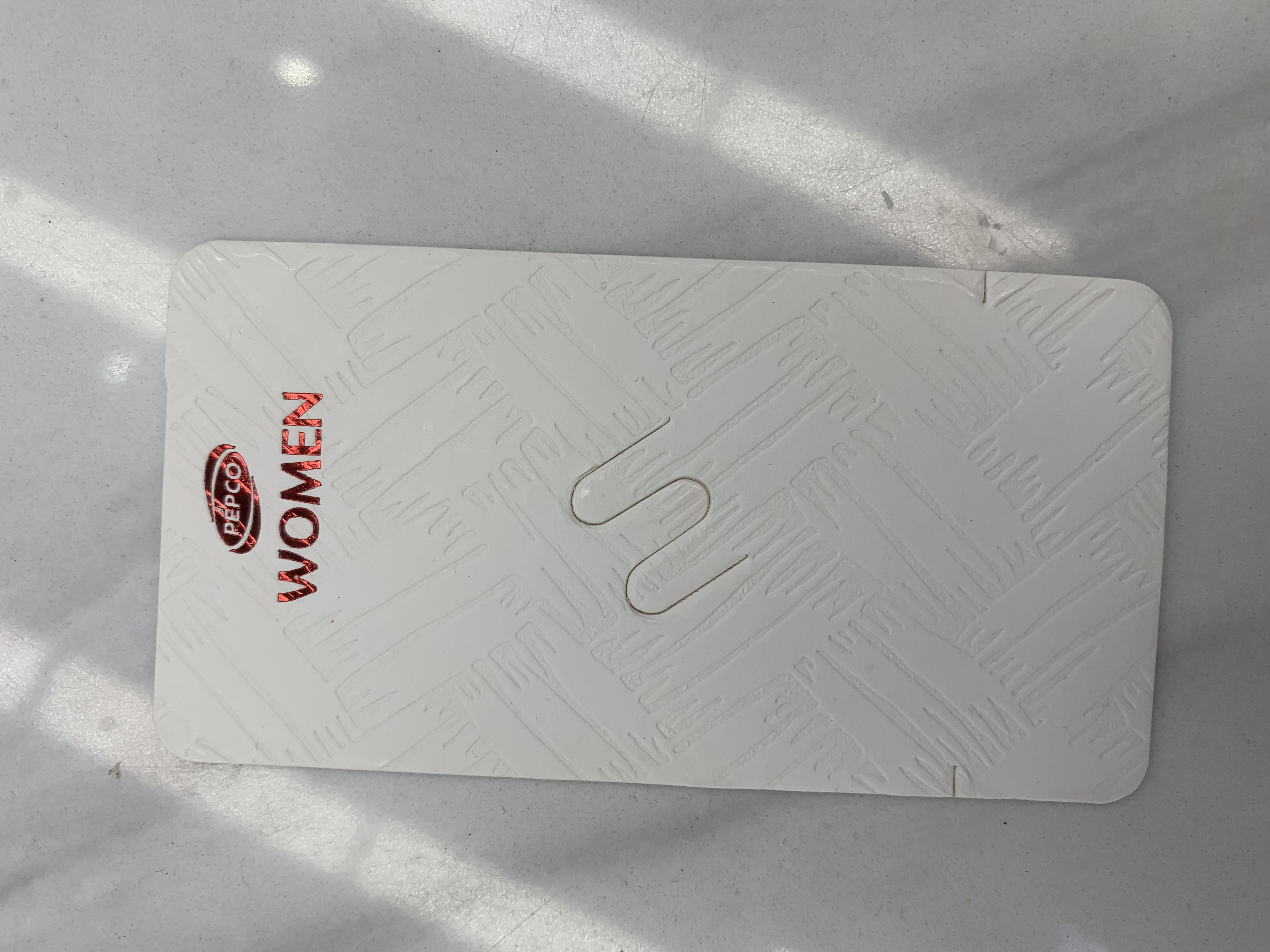 Brooch card packaging