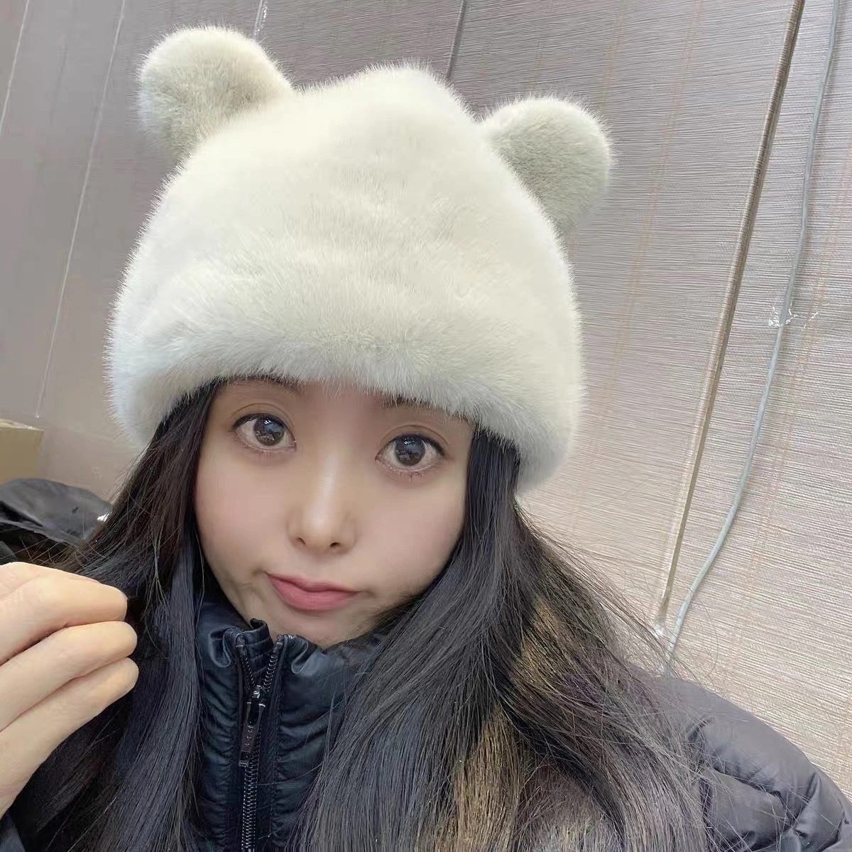 The 2024 new fashionable and trendy summer warm European mink fur bear ear hat and women's fur hat are bestsellers detail image 6