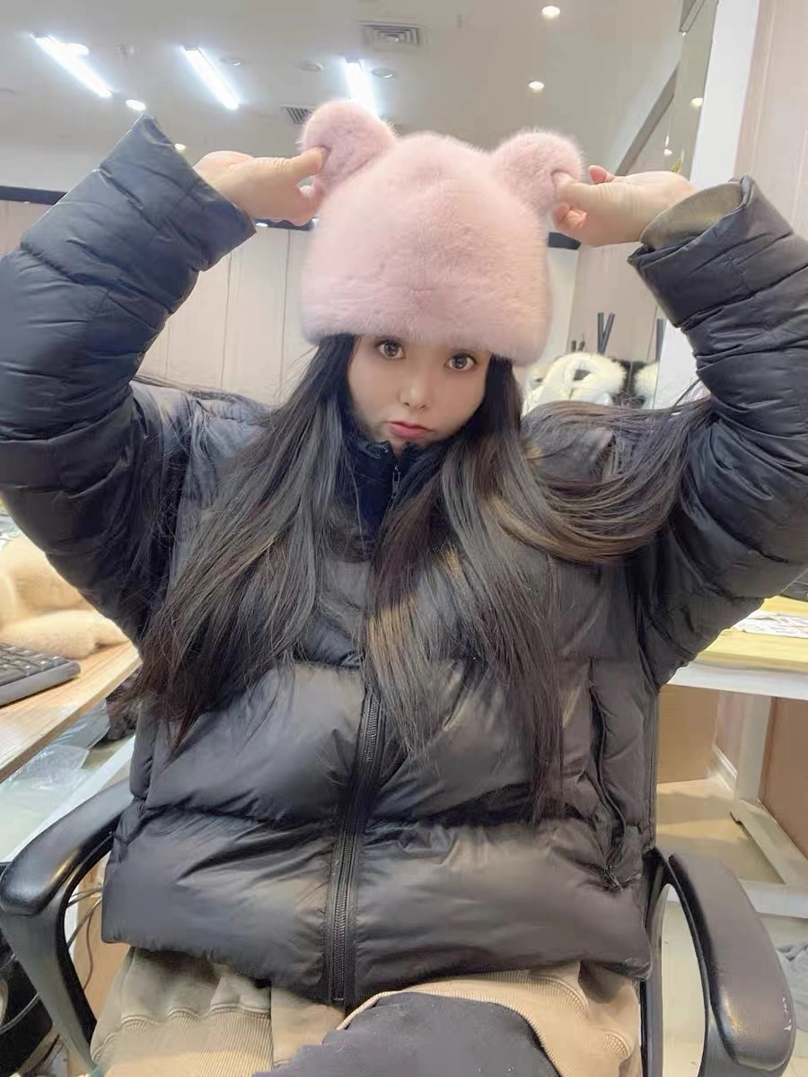 The 2024 new fashionable and trendy summer warm European mink fur bear ear hat and women's fur hat are bestsellers detail image 7