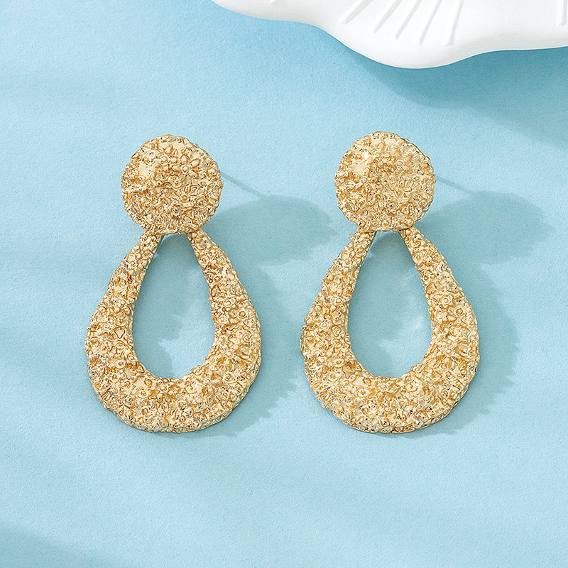 Wholesale of European and American fashion texture hollowed-out heavy industry earrings, exaggerated metal teardrop-shaped heart quadrilateral pendant earrings details Picture