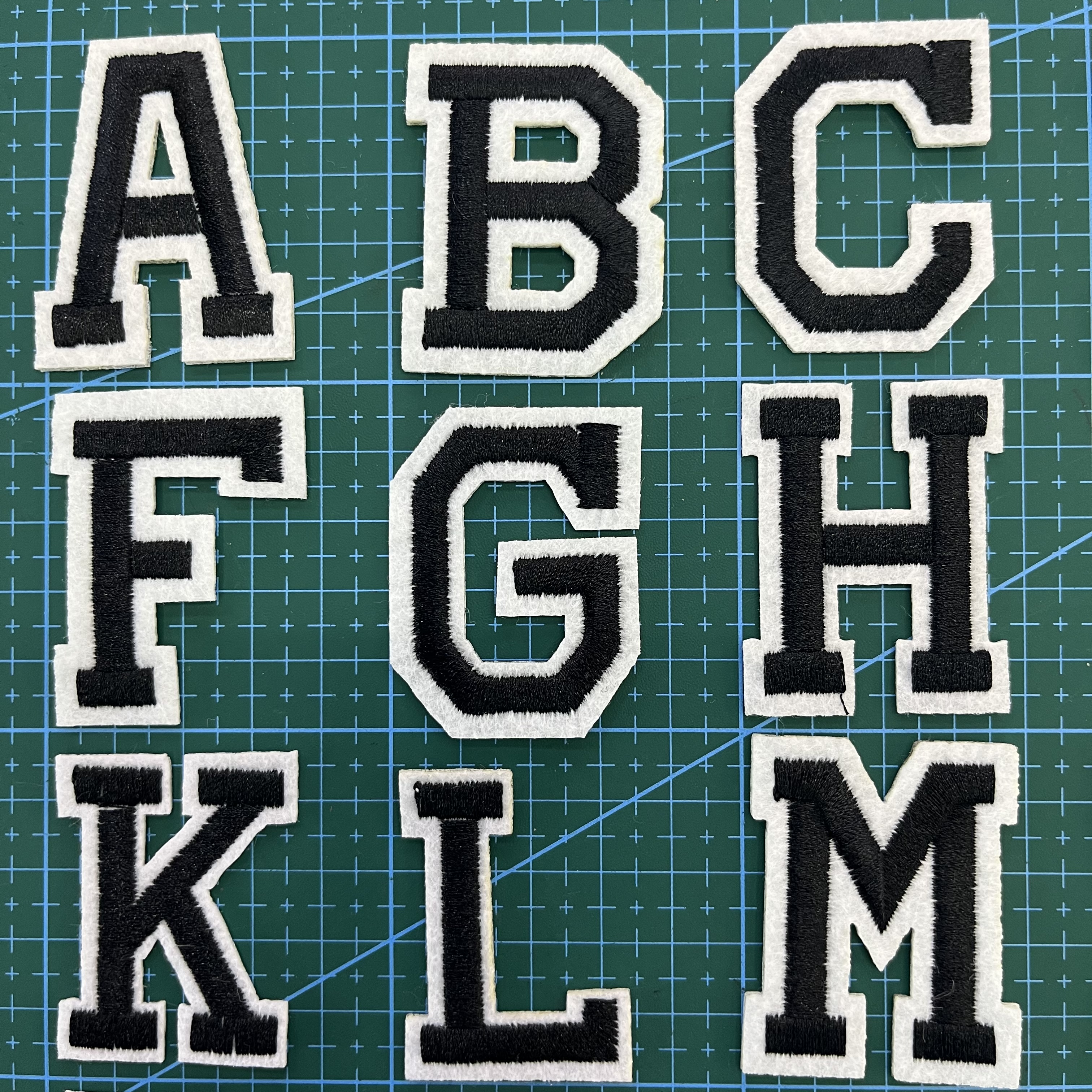 26个字母图案刺绣布贴平绣补布标