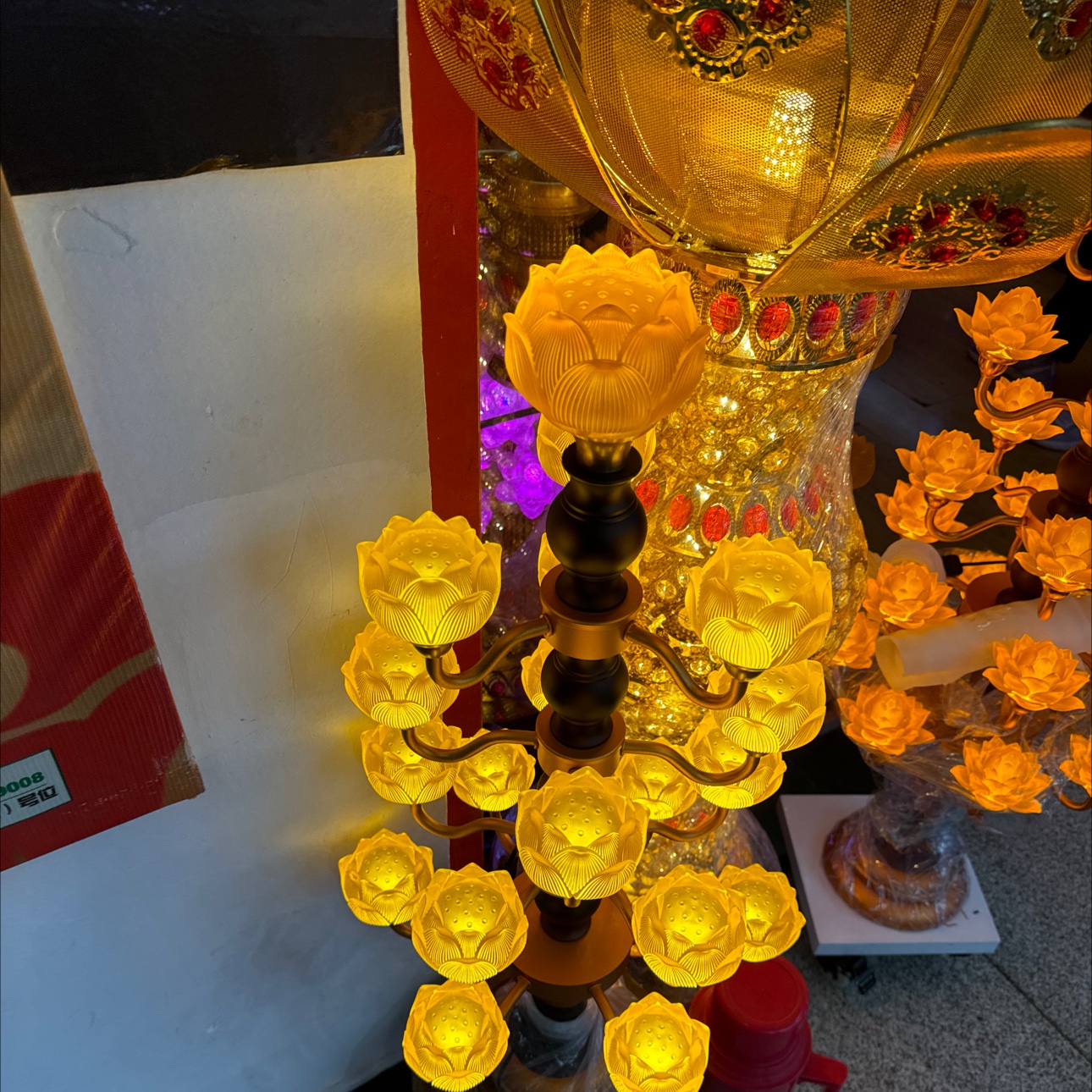莲花灯家用led，节能环保实用，可以插电可以落地灯架