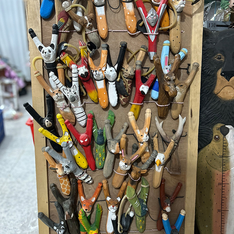 木质动物弹弓批发木制工艺品手工雕刻动物弹弓玩具户外儿童玩具 