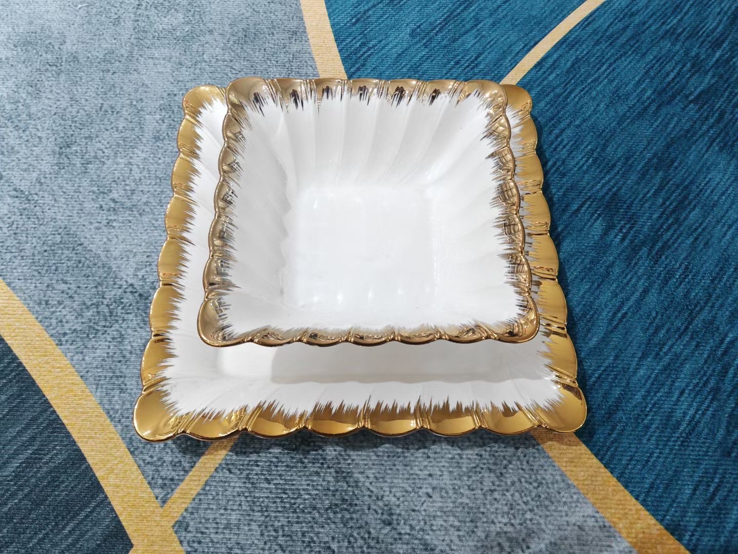 2024 New light luxury white electroplated tableware set, home and restaurant ceramic bowls, Nordic soup bowls, soup basins, large bowls and plates detail image 5