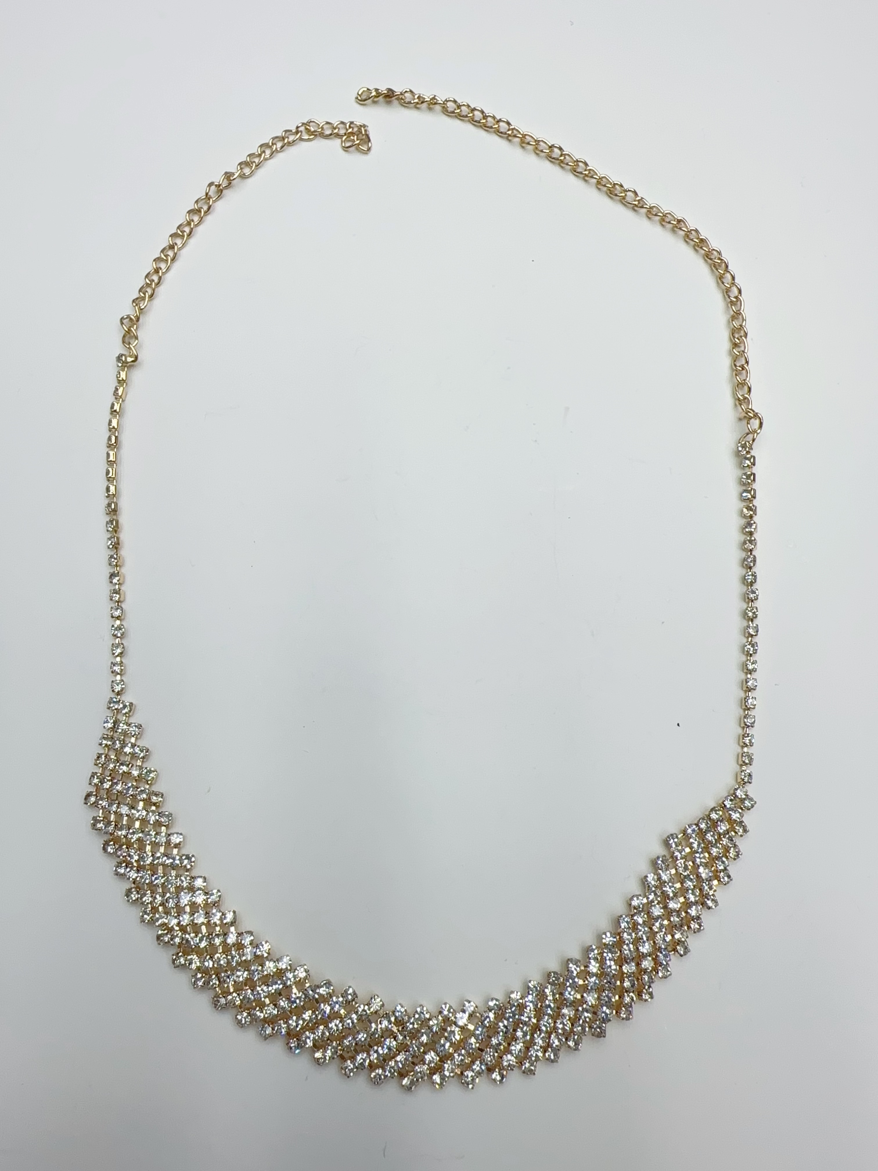 This necklace is a European and American full-diamond patchwork necklace, a choker collar, a trendy and individualistic neckchain, and a fashionable and niche design accessory detail image 2