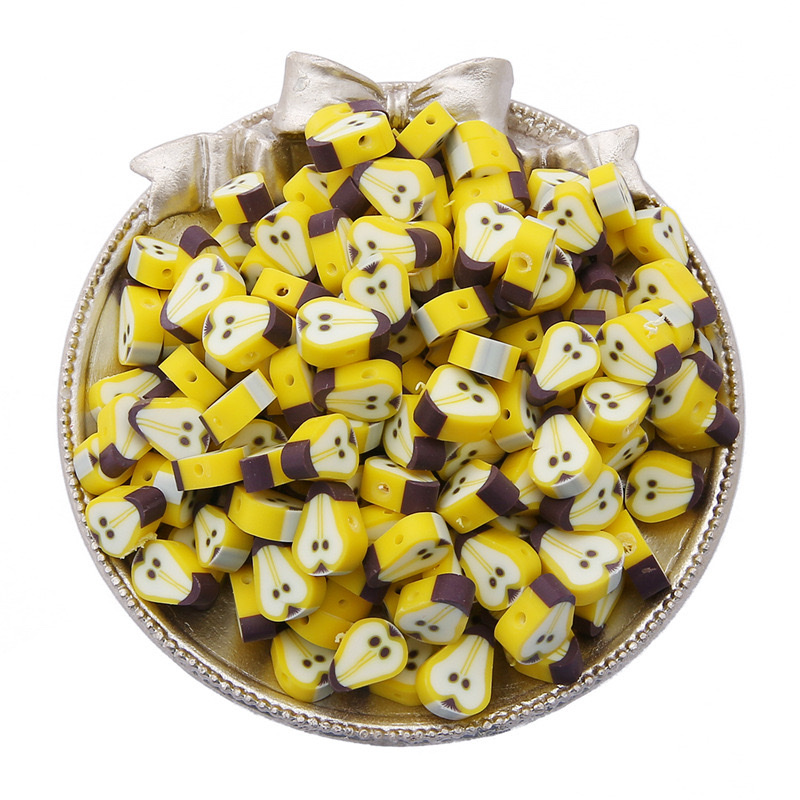 Cross-border best-selling cute fruits, apples and strawberries, soft clay beads, handcrafted beading materials, diy self-made bracelets and necklaces Application Scenario