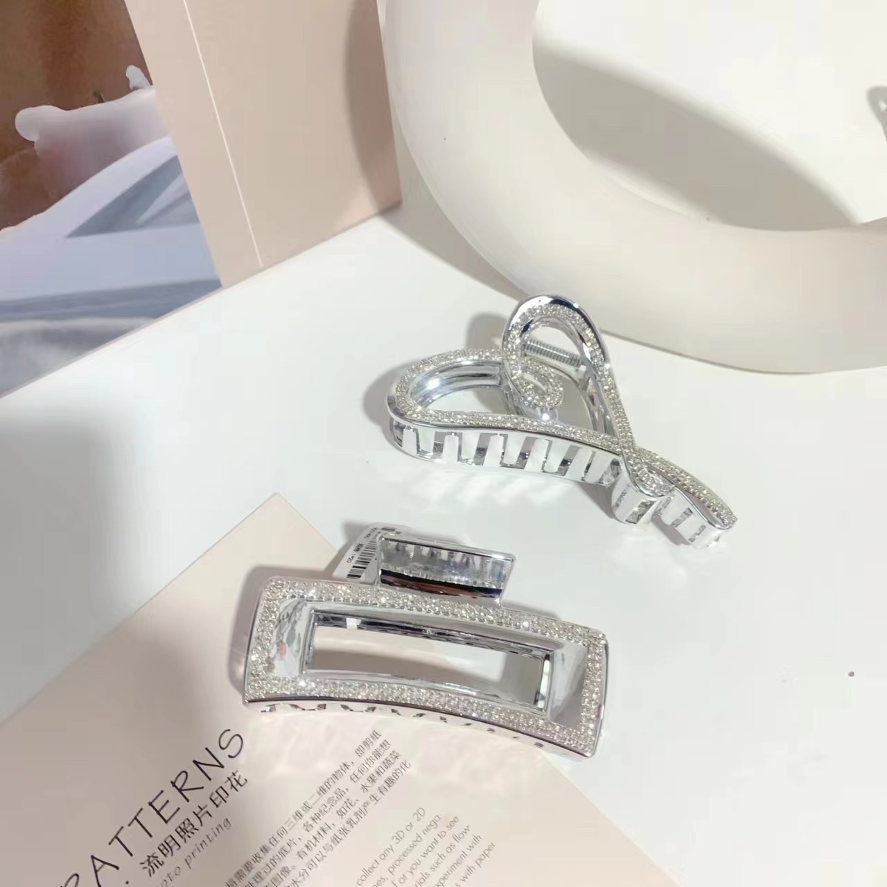 Creative accessories, fashionable hair accessories, hair clips, gripper clips, headwear, simple and durable, not quality, ladies' hair styling tools