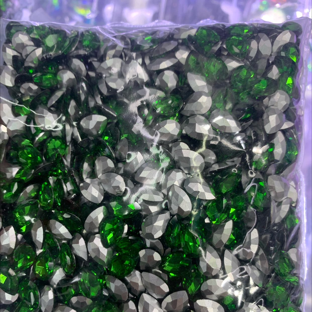 7×10 water-drop crystal glass with green holes