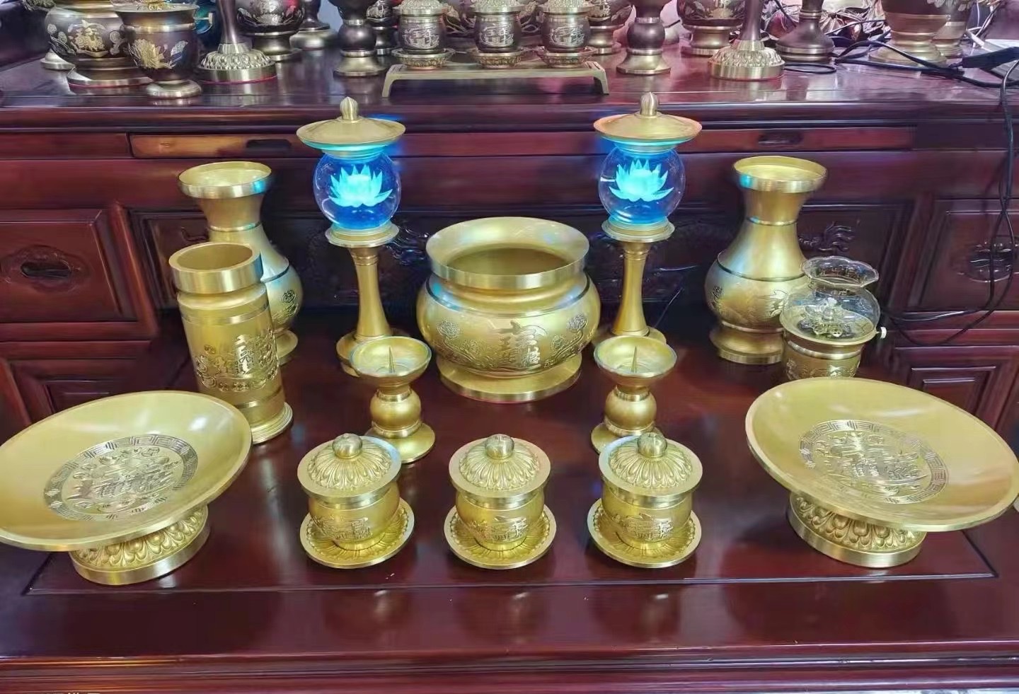 Copper incense burner and Buddhist lamp detail image 5