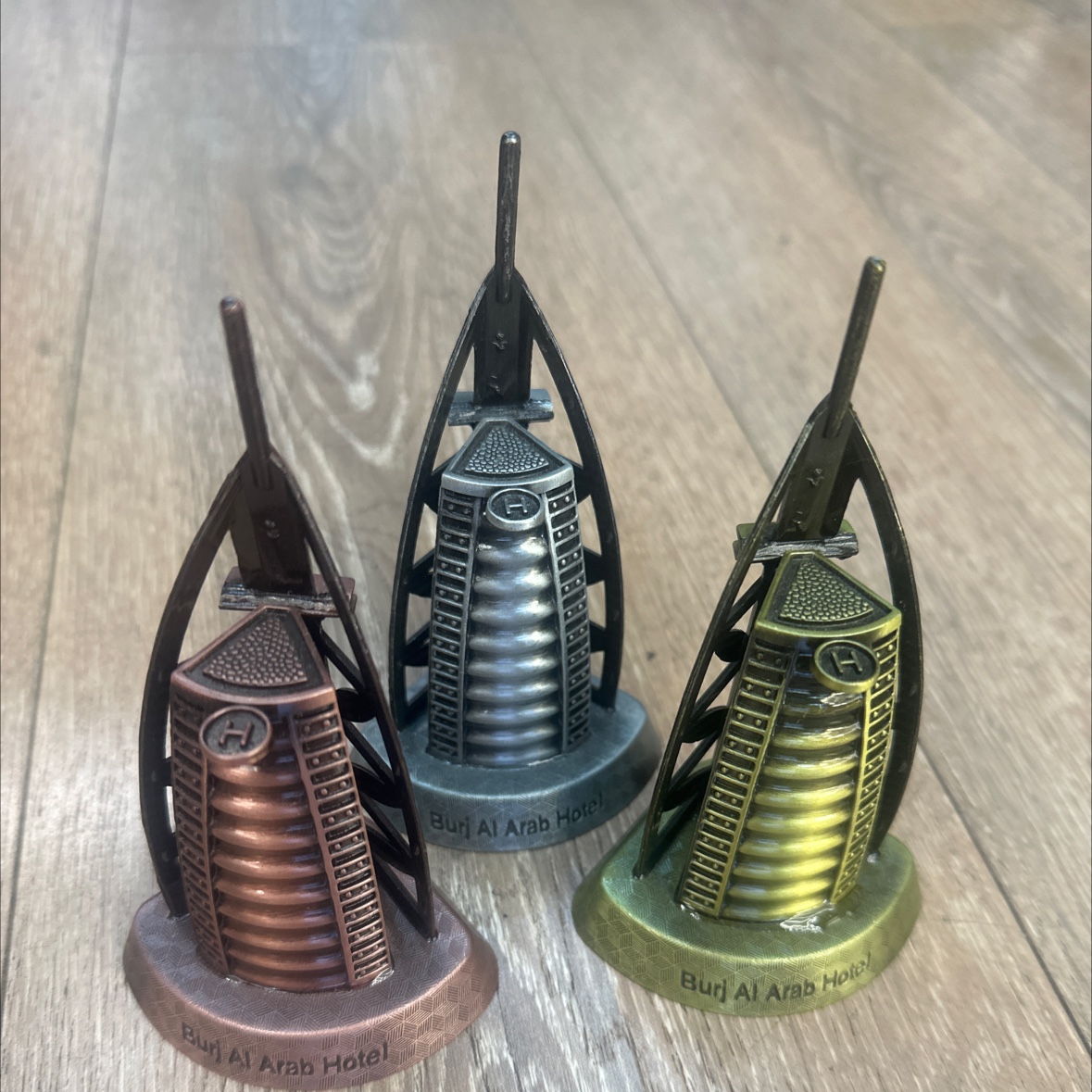 旅游纪念品迪拜七星级帆船酒店金属合金工艺品摆件