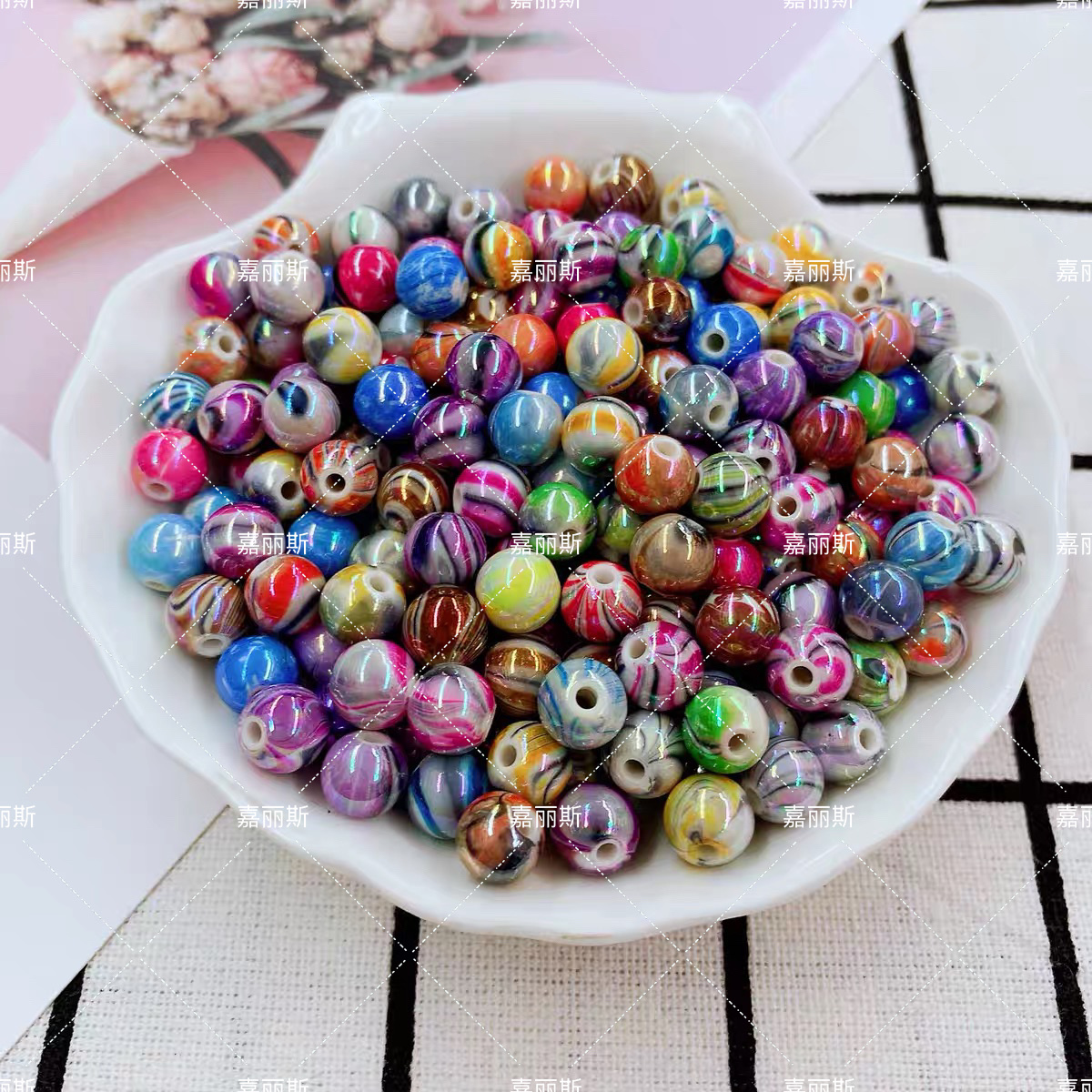 diy handmade jewelry accessories, necklaces, bracelets and hair accessories made of acrylic beads with iridesy wood grain and water ripple patterns details Picture