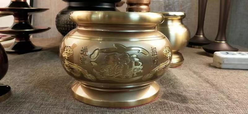 Copper incense burner and Buddhist lamp detail image 4