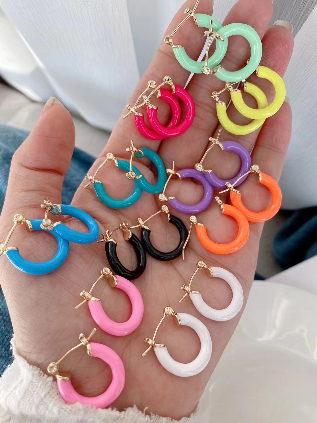 Ten-color earrings and multi-color earrings