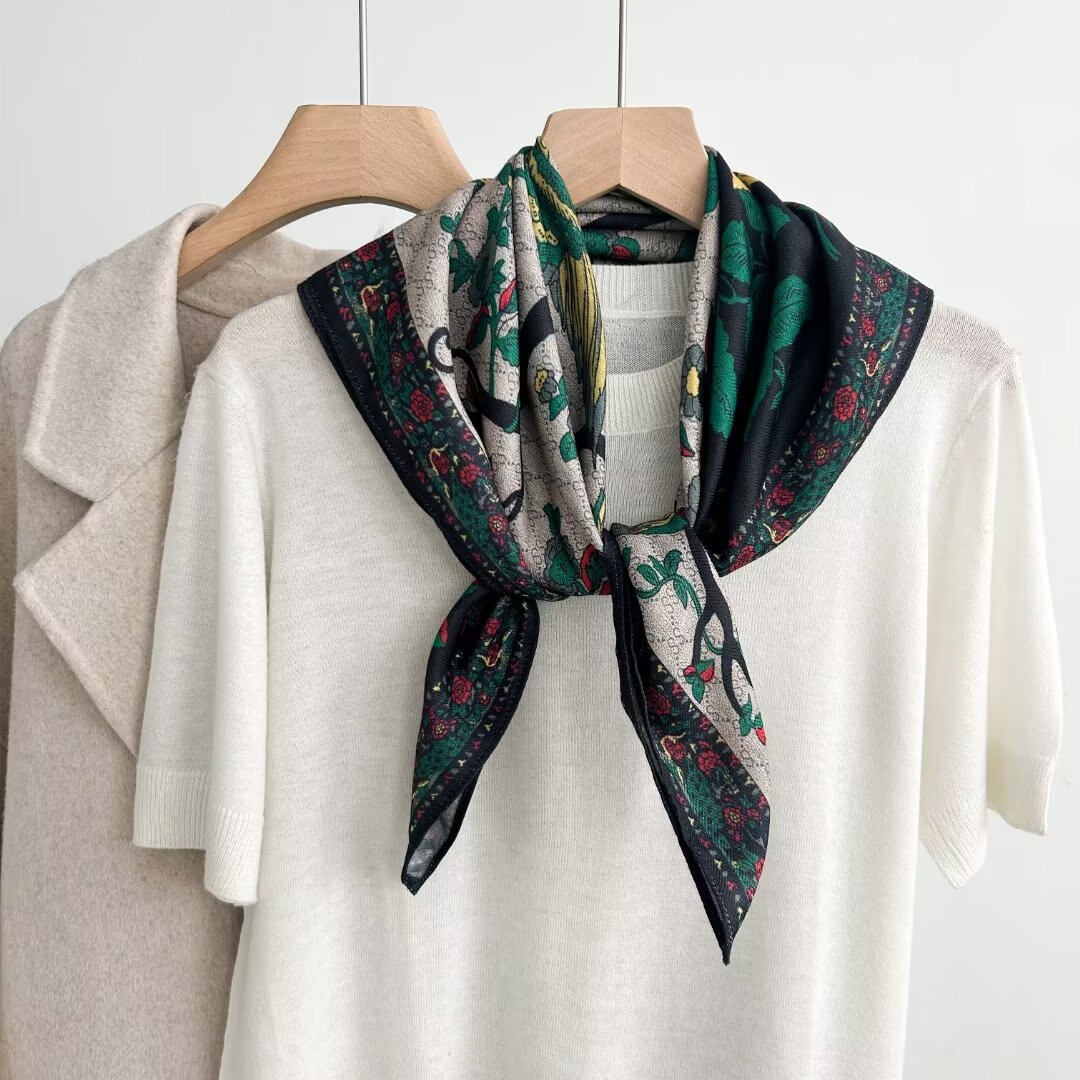 70 Velvet Silk Scarf Square Temperament Style Scarf Fashion Item Gift Senior Gift Shirt Cheongsam Scarf Item Picture