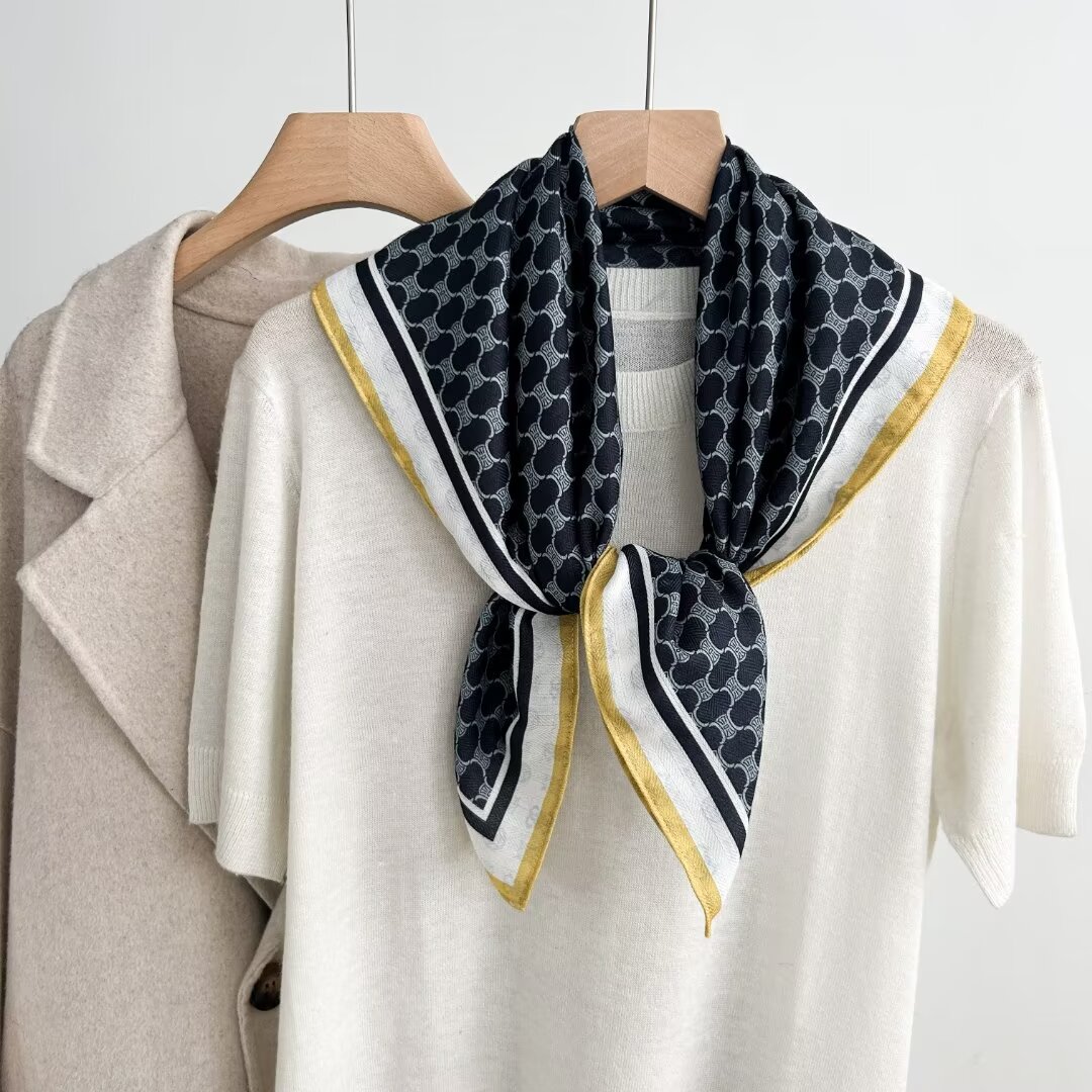70 Velvet Silk Scarf Square Temperament Style Scarf Fashion Item Gift Senior Gift Shirt Cheongsam Scarf Specification drawing