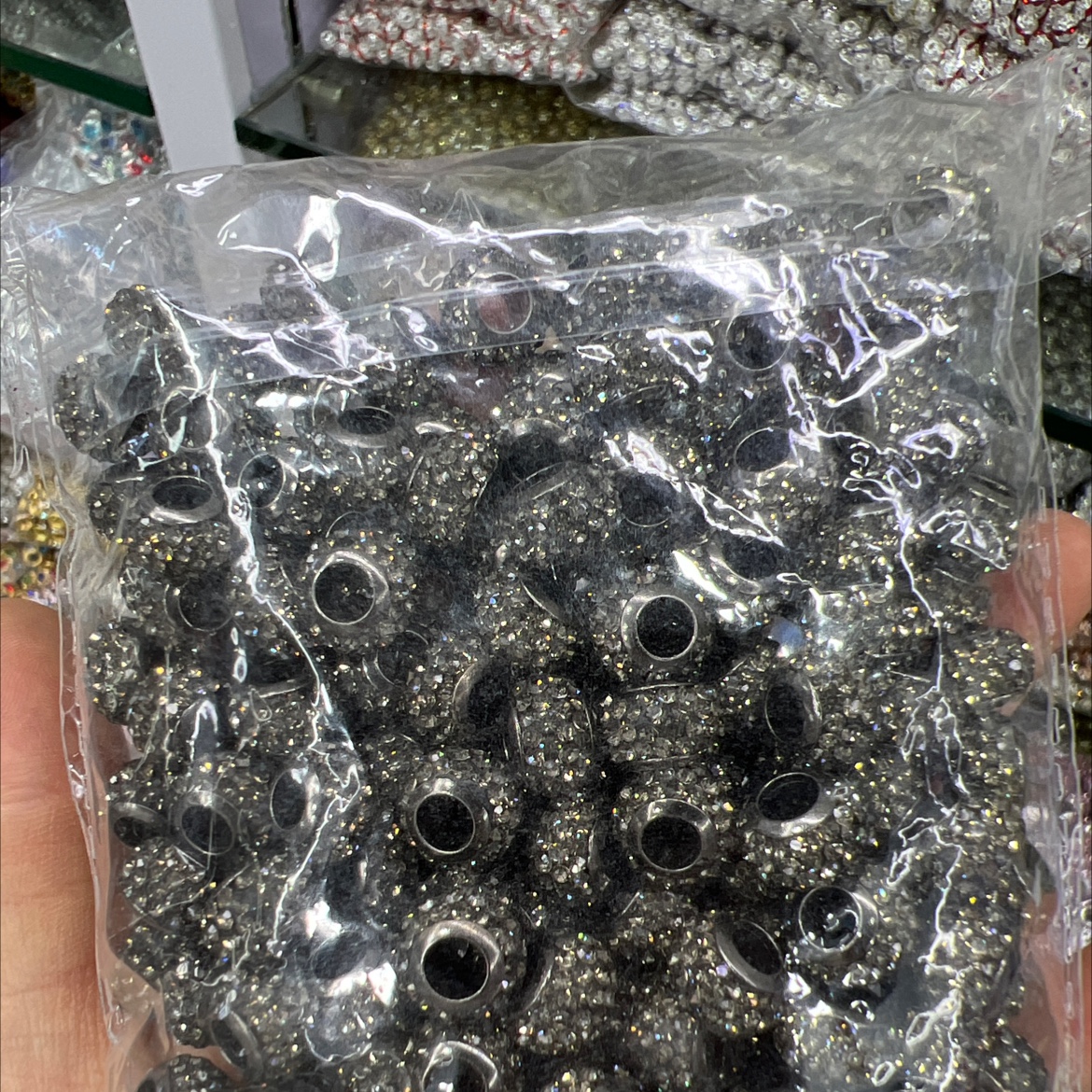 大孔珠 混色 五彩斑斓 香巴拉陶泥 爆款产品 品质保证 廉价又实用 欢迎前来选购详情图5