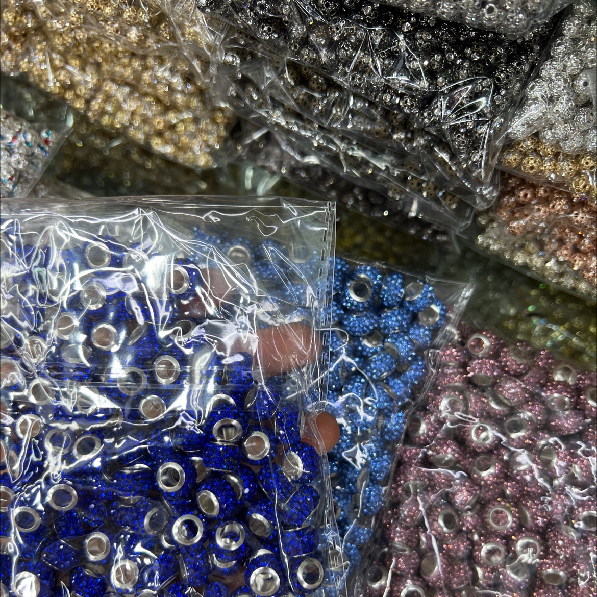 大孔珠 混色 五彩斑斓 香巴拉陶泥 爆款产品 品质保证 廉价又实用 欢迎前来选购详情图6