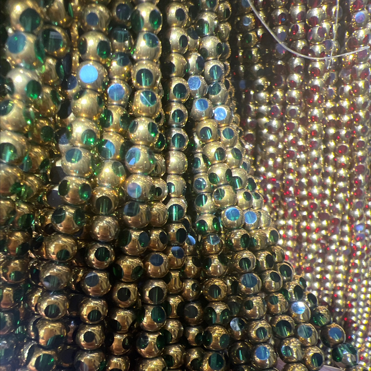 4厘4面电镀玻璃珠子款式新颖时尚独特潮流经典款民族风格适合各种风格饰品等细节图