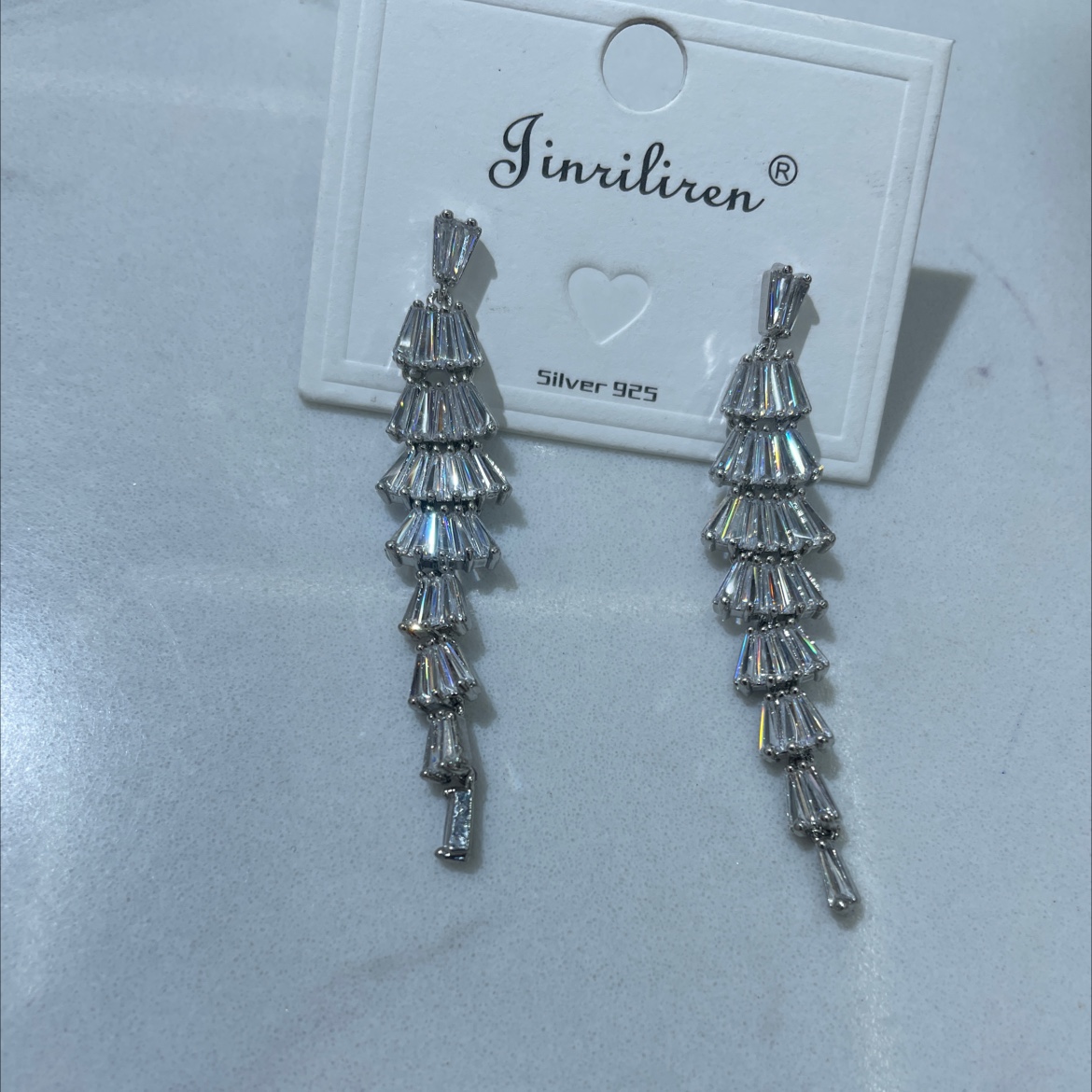 Today's Beauty Korean version earrings, micro-inlaid zircon inlaid exquisite earrings, feminine and versatile earrings and earrings Application Scenario