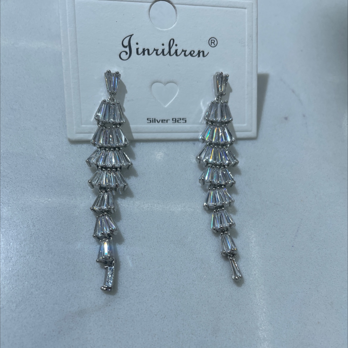 Today's Beauty Korean version earrings, micro-inlaid zircon inlaid exquisite earrings, feminine and versatile earrings and earrings Specification image