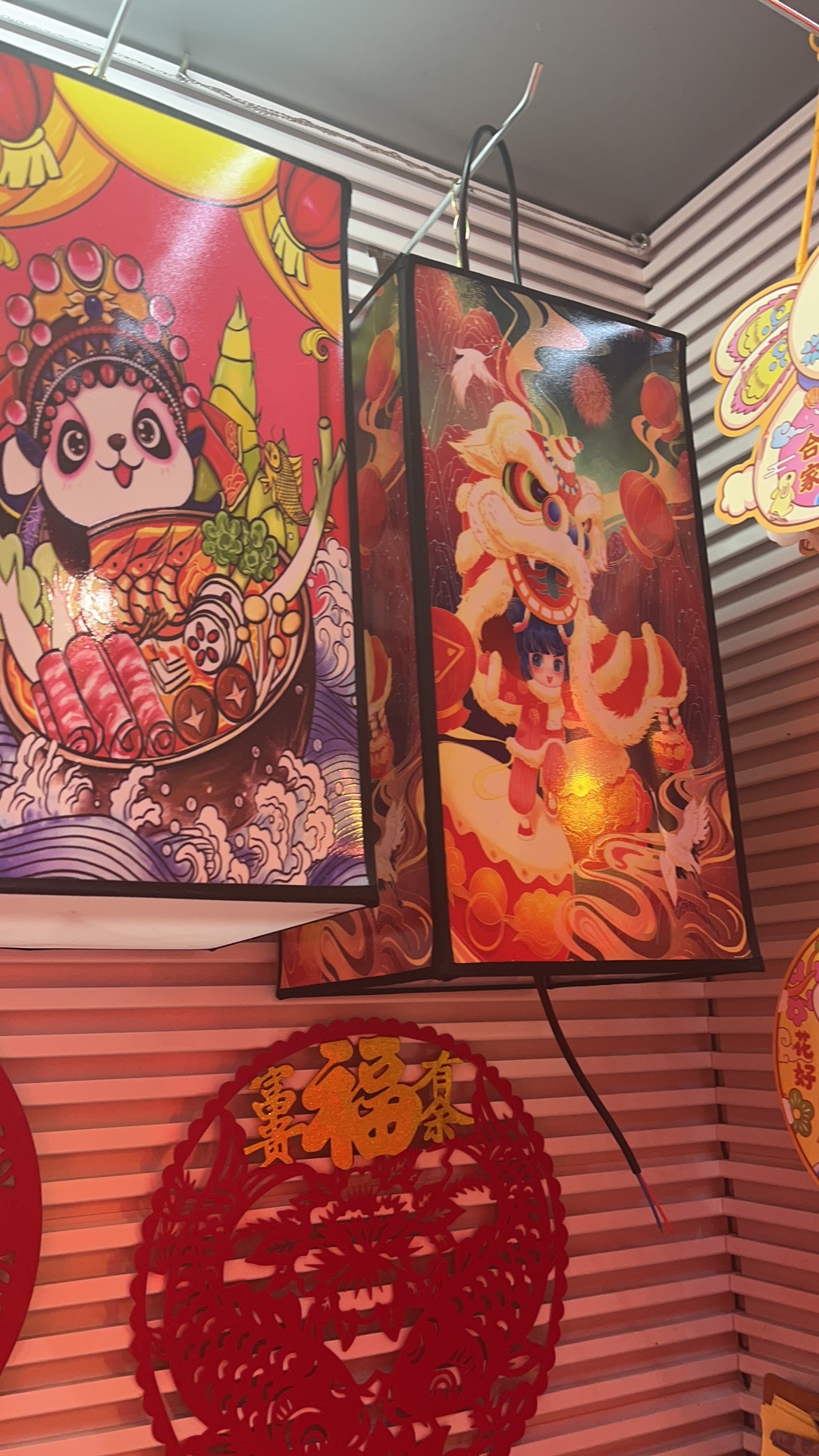 儿童手提灯 笔记本大小 纸灯笼装饰 灯笼形状 玩具灯笼 手提小灯笼 轻便携带 环保材料制作灯笼灯笼灯笼灯笼纸灯笼装饰灯笼图