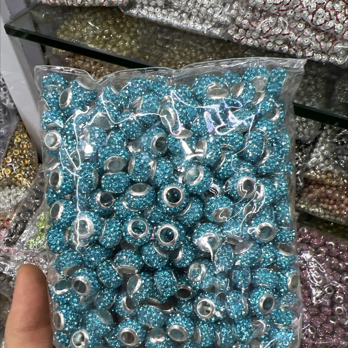 大孔珠 混色 五彩斑斓 香巴拉陶泥 爆款产品 品质保证 廉价又实用 欢迎前来选购详情图2